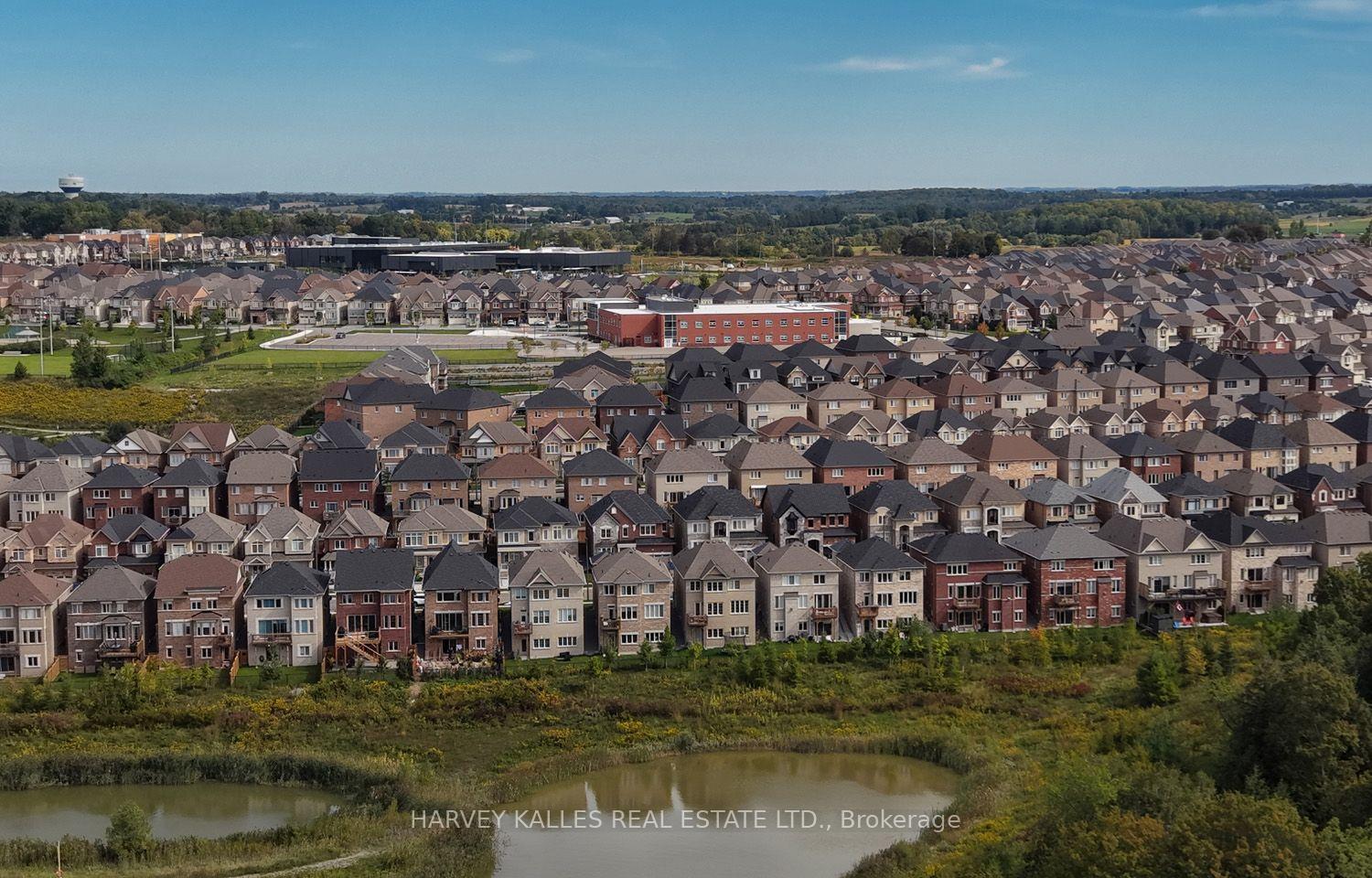 253 Seaview Heights Main Floor