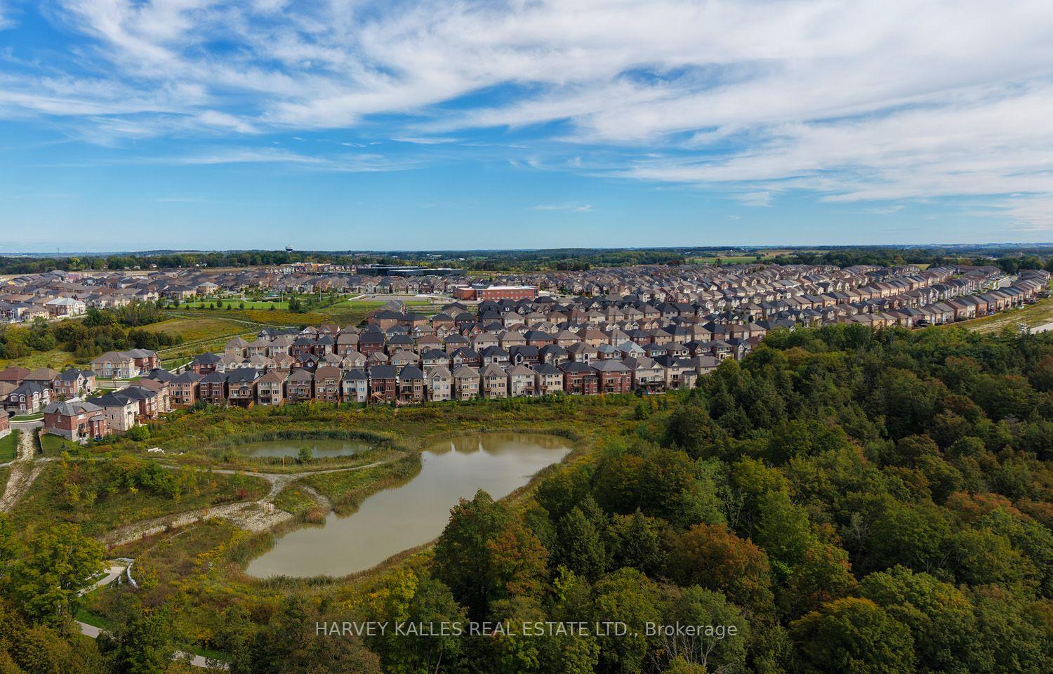 253 Seaview Heights Main Floor