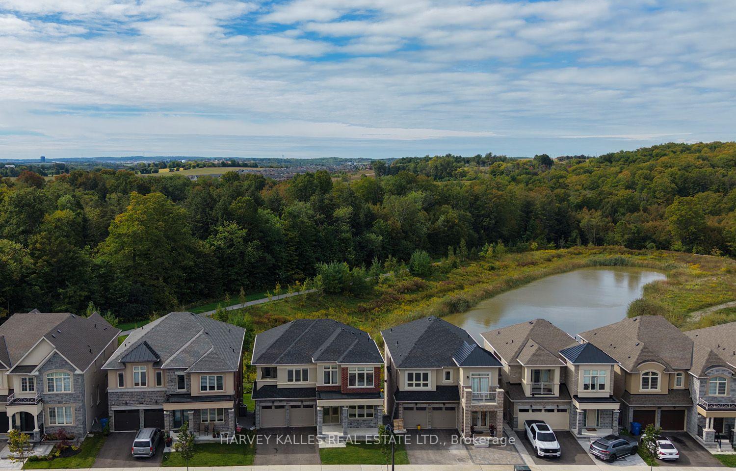 253 Seaview Heights Main Floor