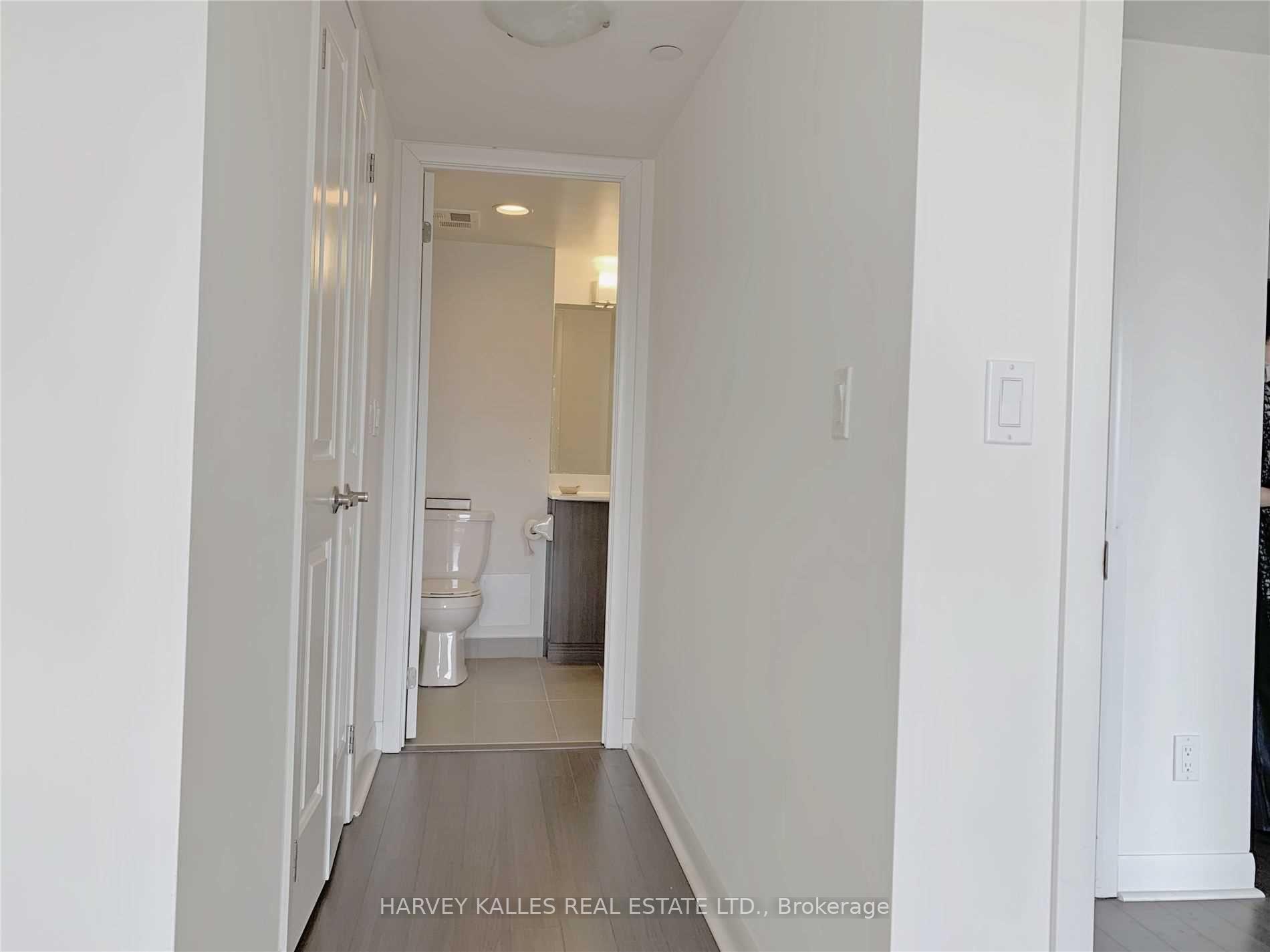 75 Norman Bethune Avenue 216