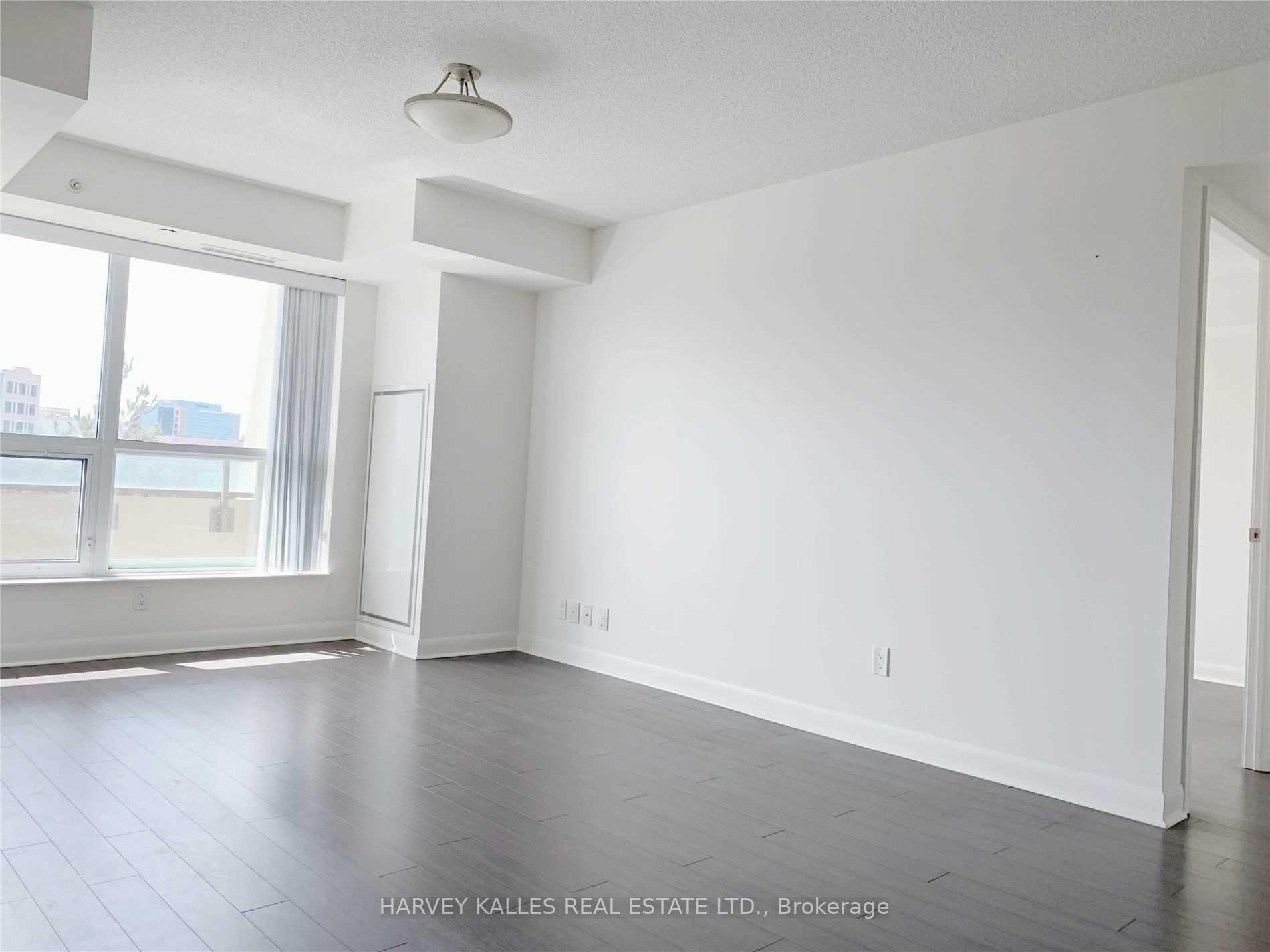 75 Norman Bethune Avenue 216