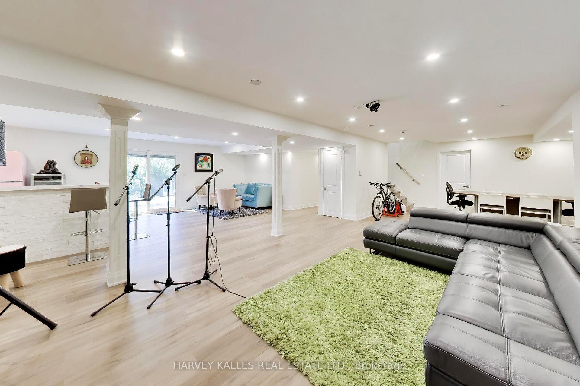 17 Cynthia Crescent