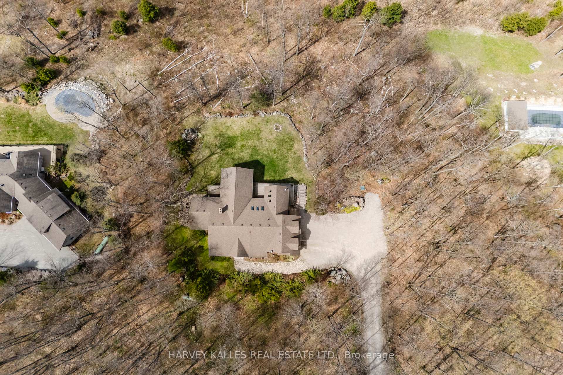 20 Nippissing Ridge Road