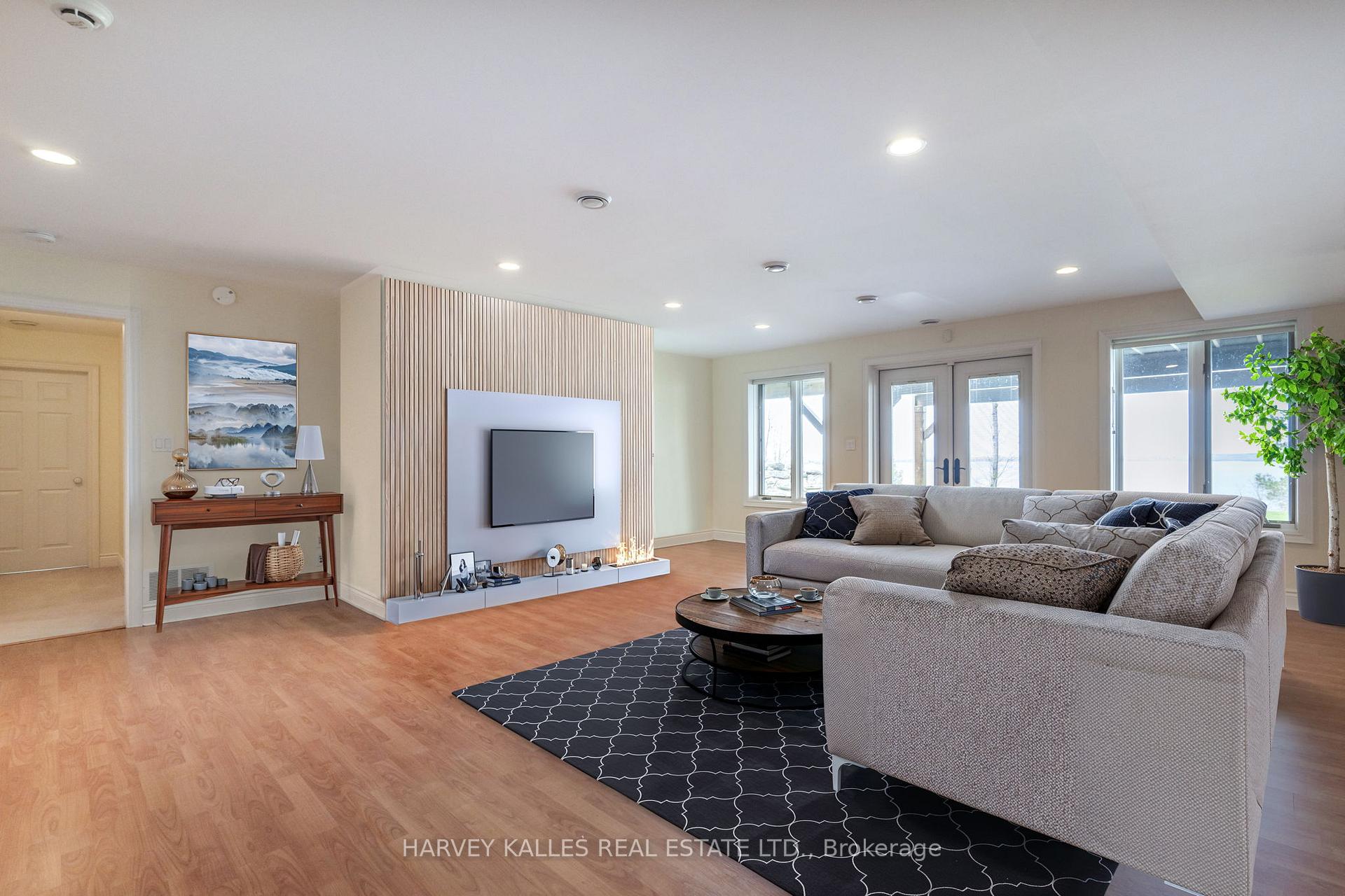 20 Nippissing Ridge Road