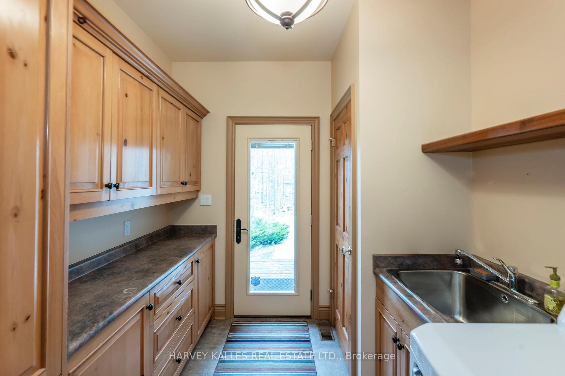 20 Nippissing Ridge Road