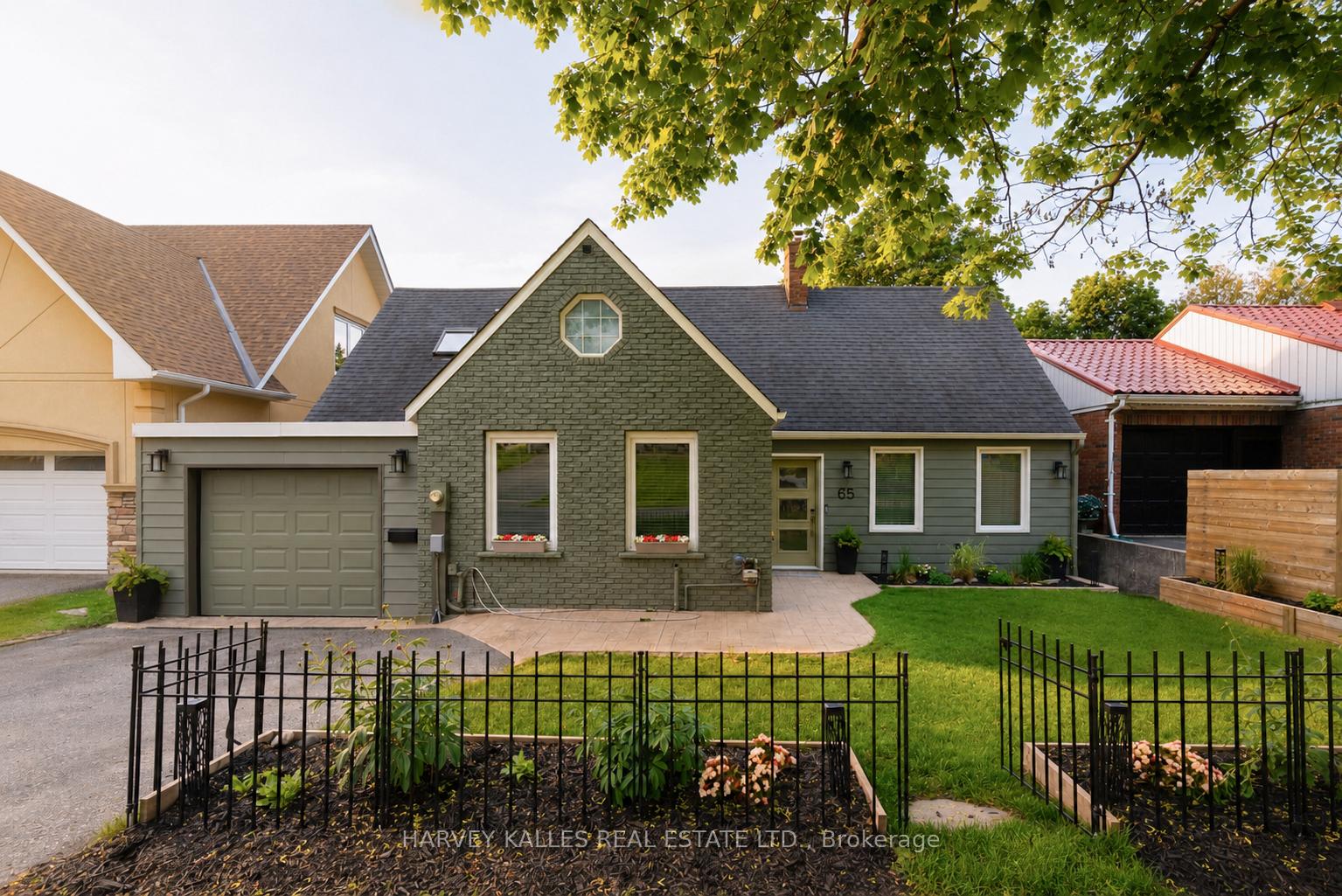 65 Shanty Bay Road
