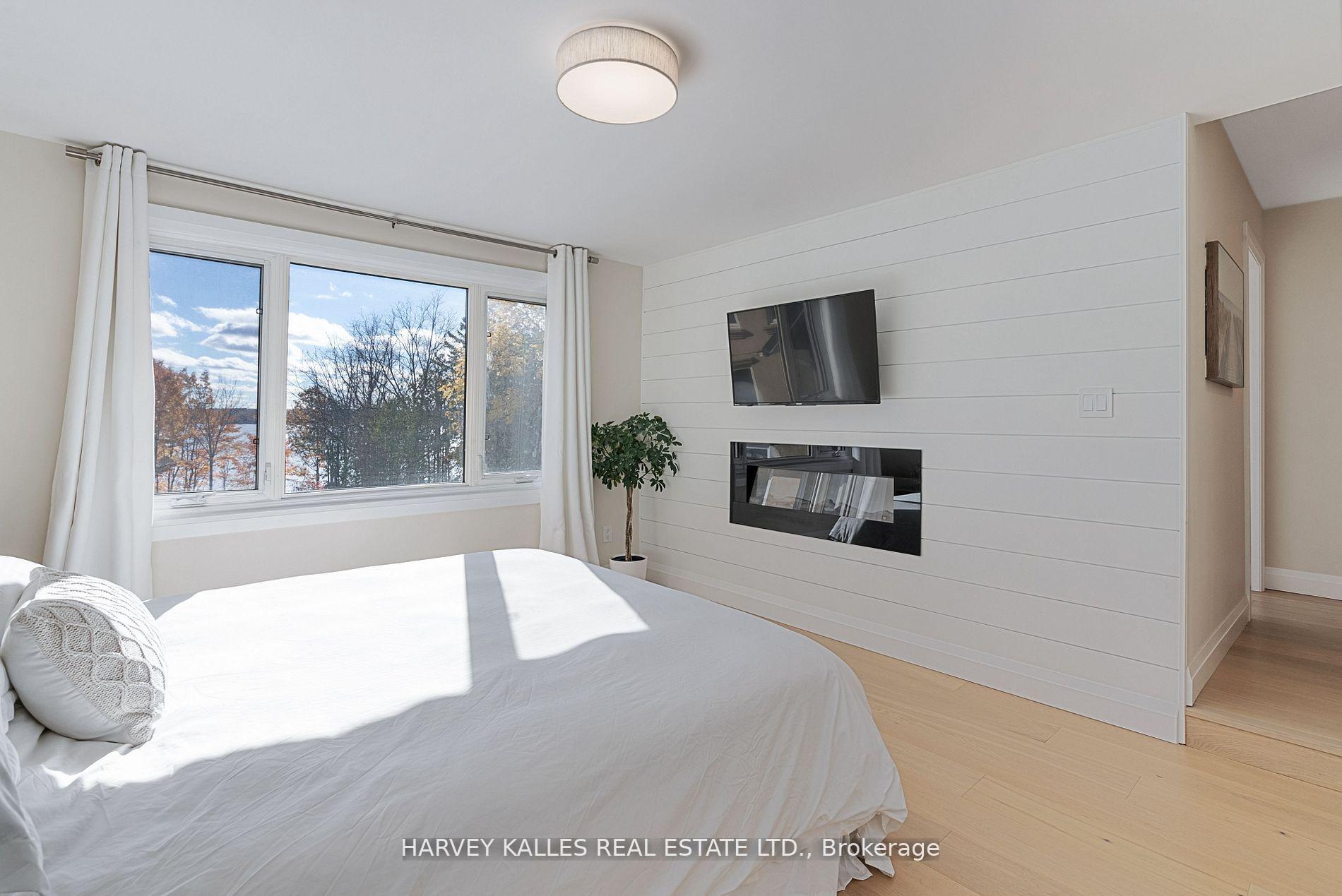65 Shanty Bay Road