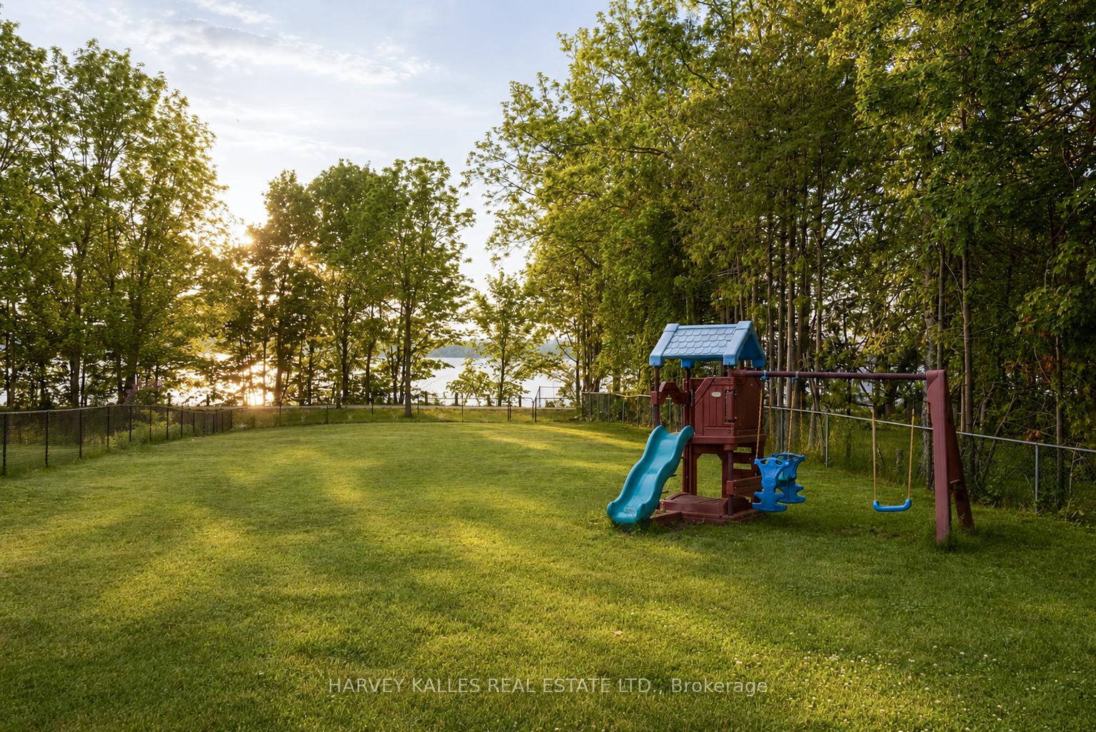 65 Shanty Bay Road