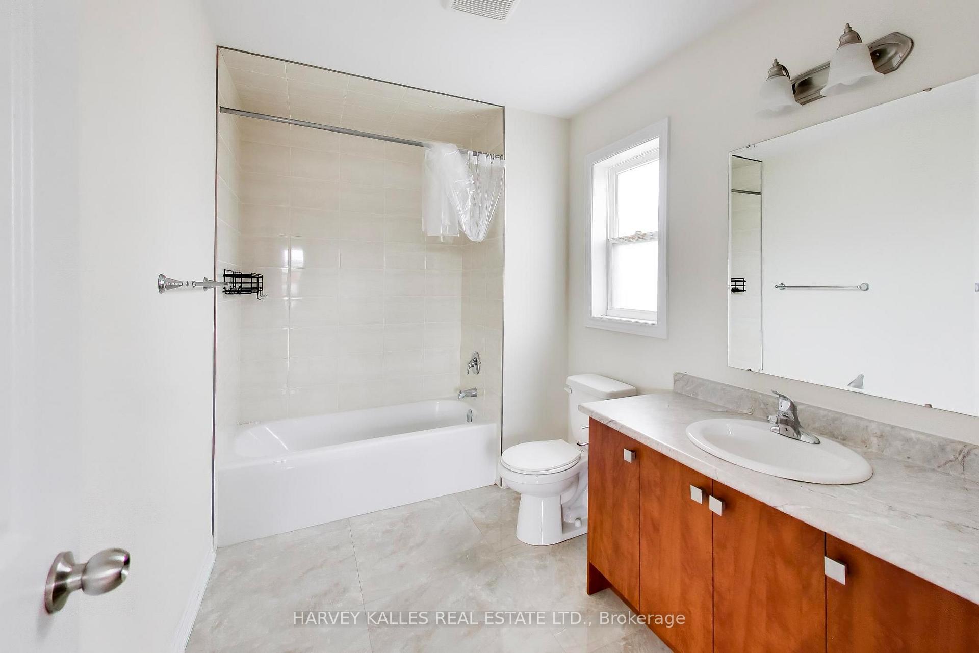1 Leggott Avenue 38