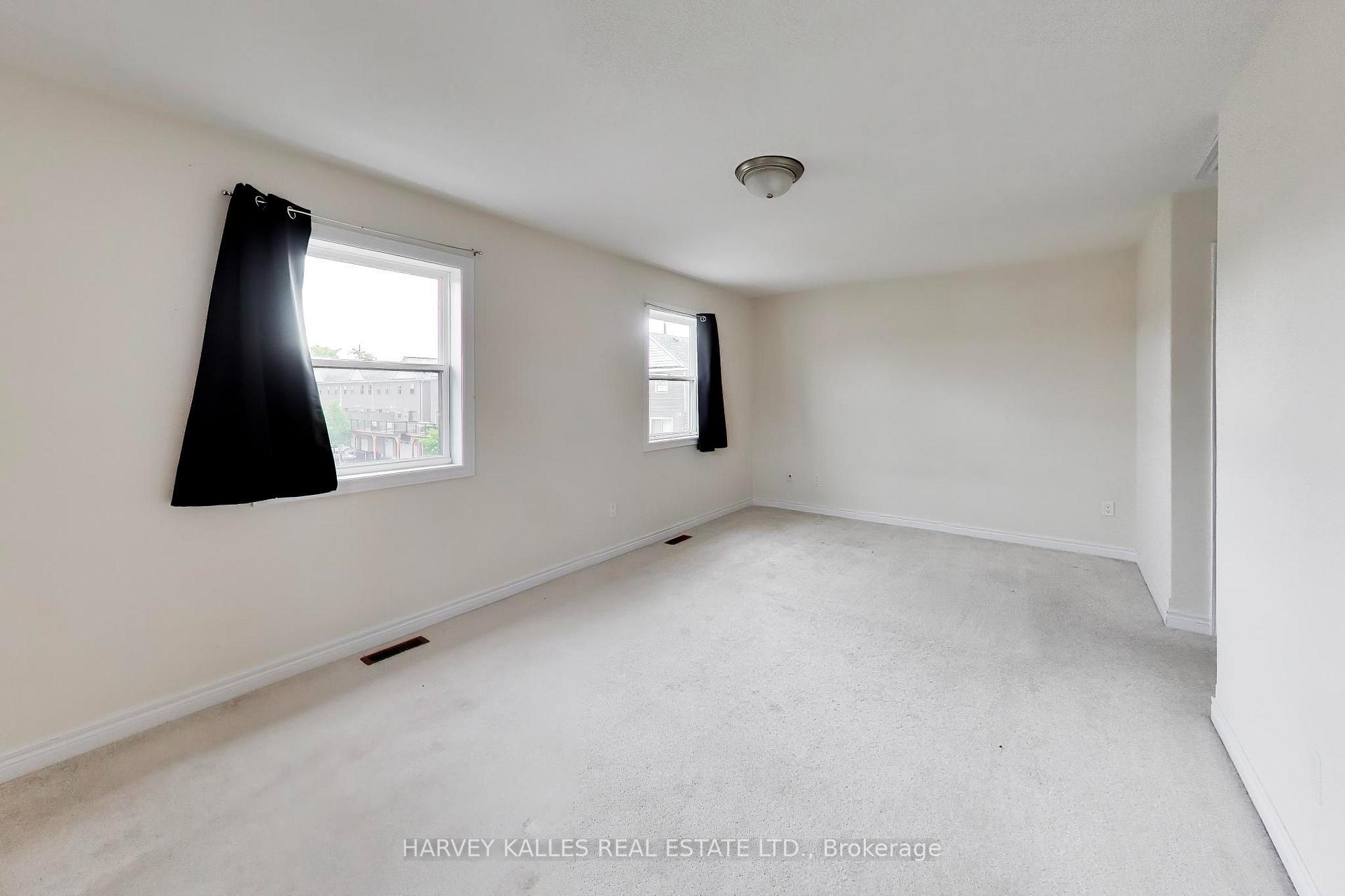 1 Leggott Avenue 38