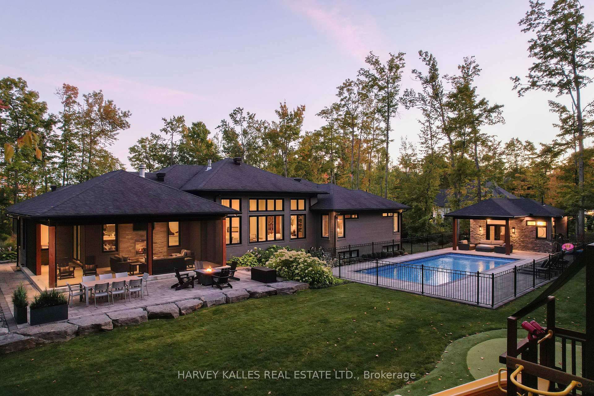 42 Windfield Drive W