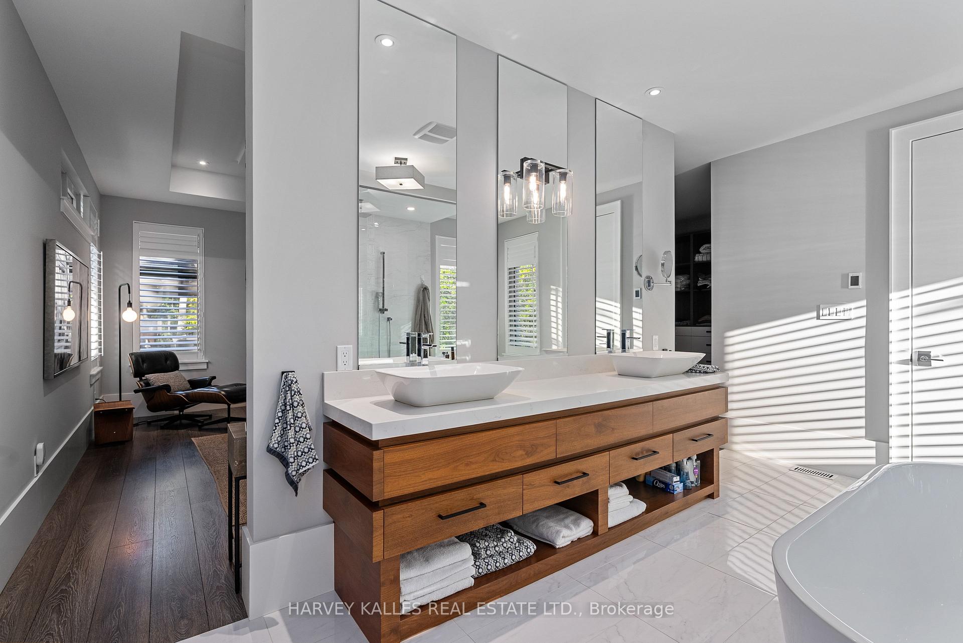 42 Windfield Drive W