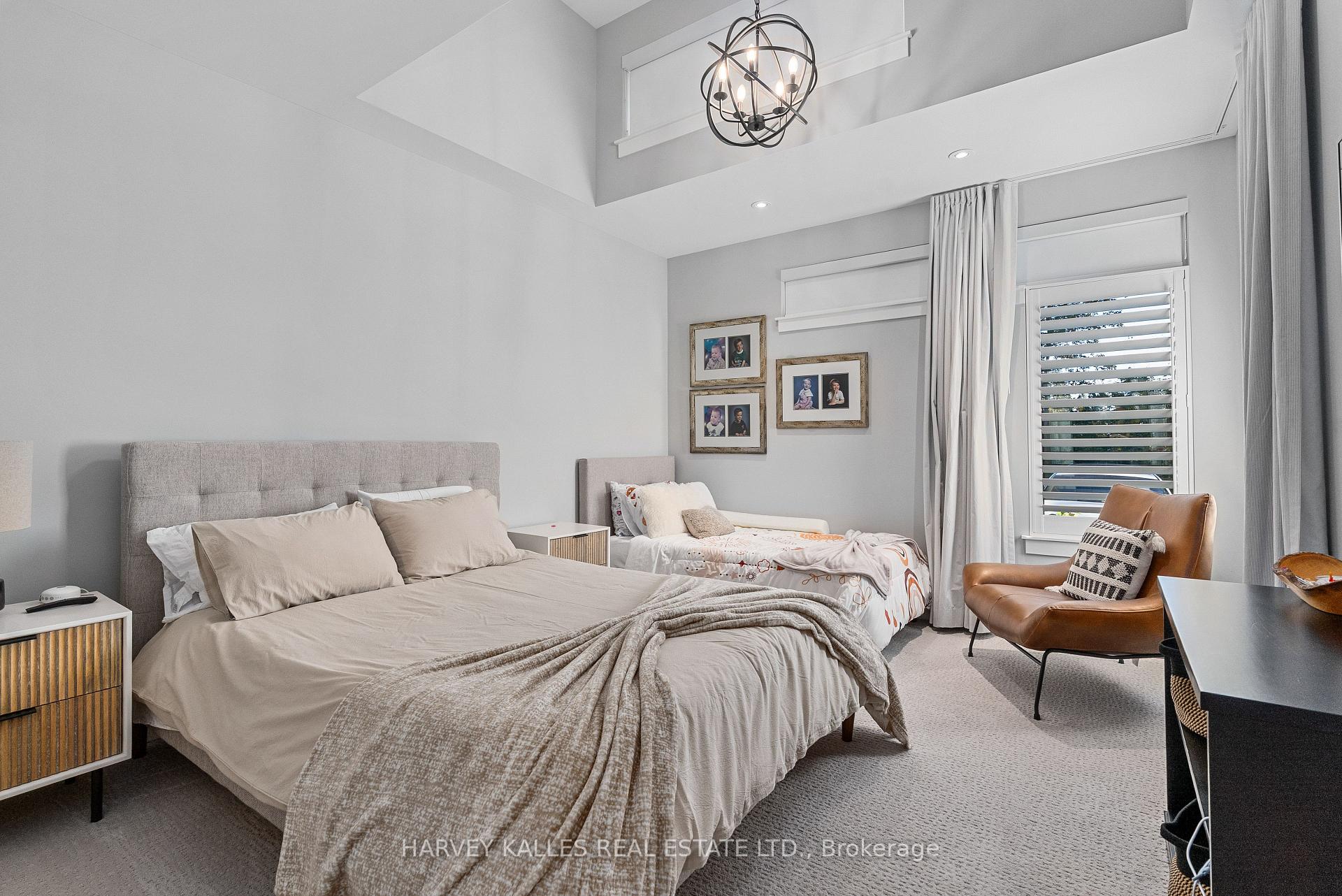 42 Windfield Drive W