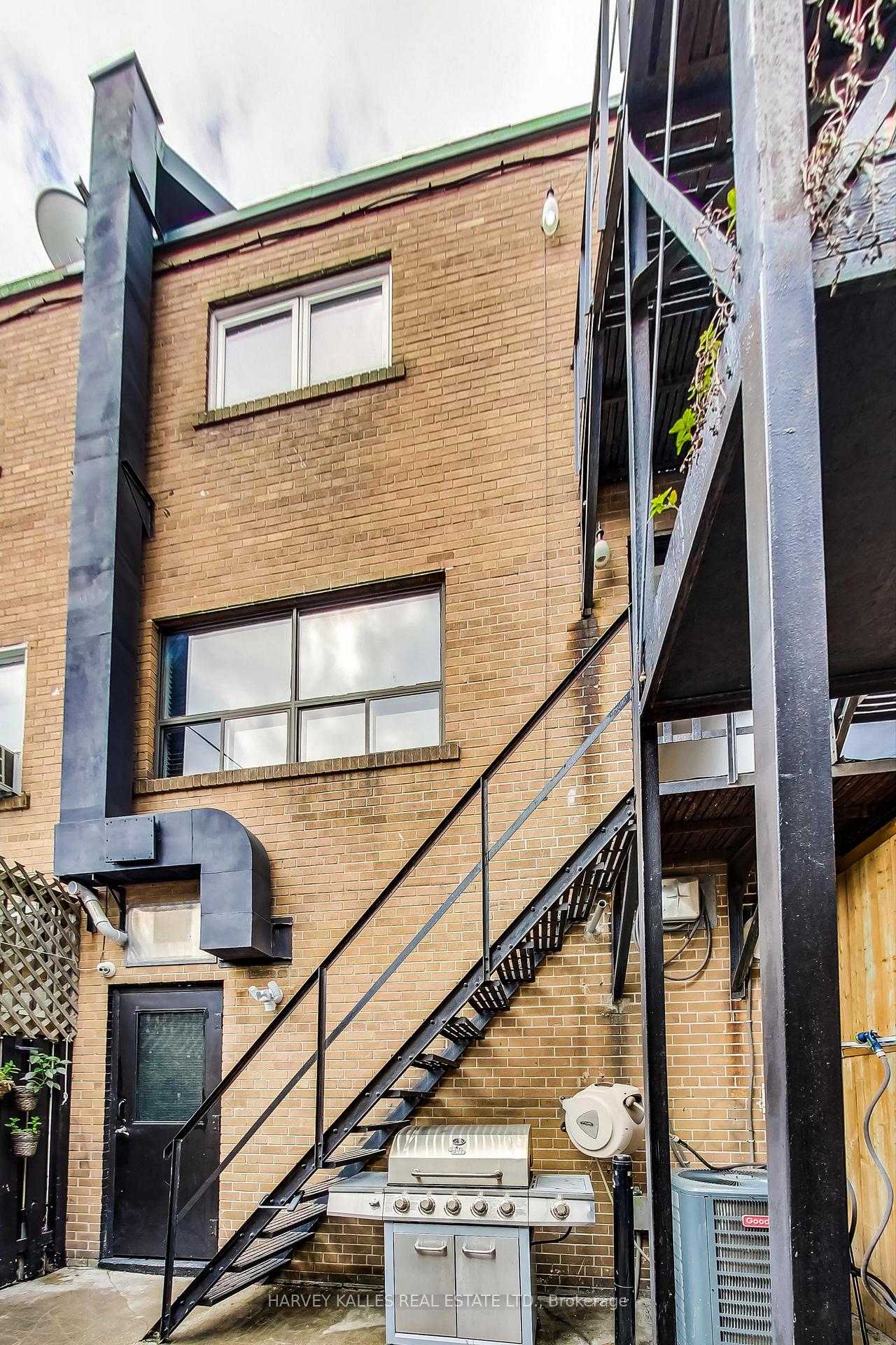 395 Keele Street