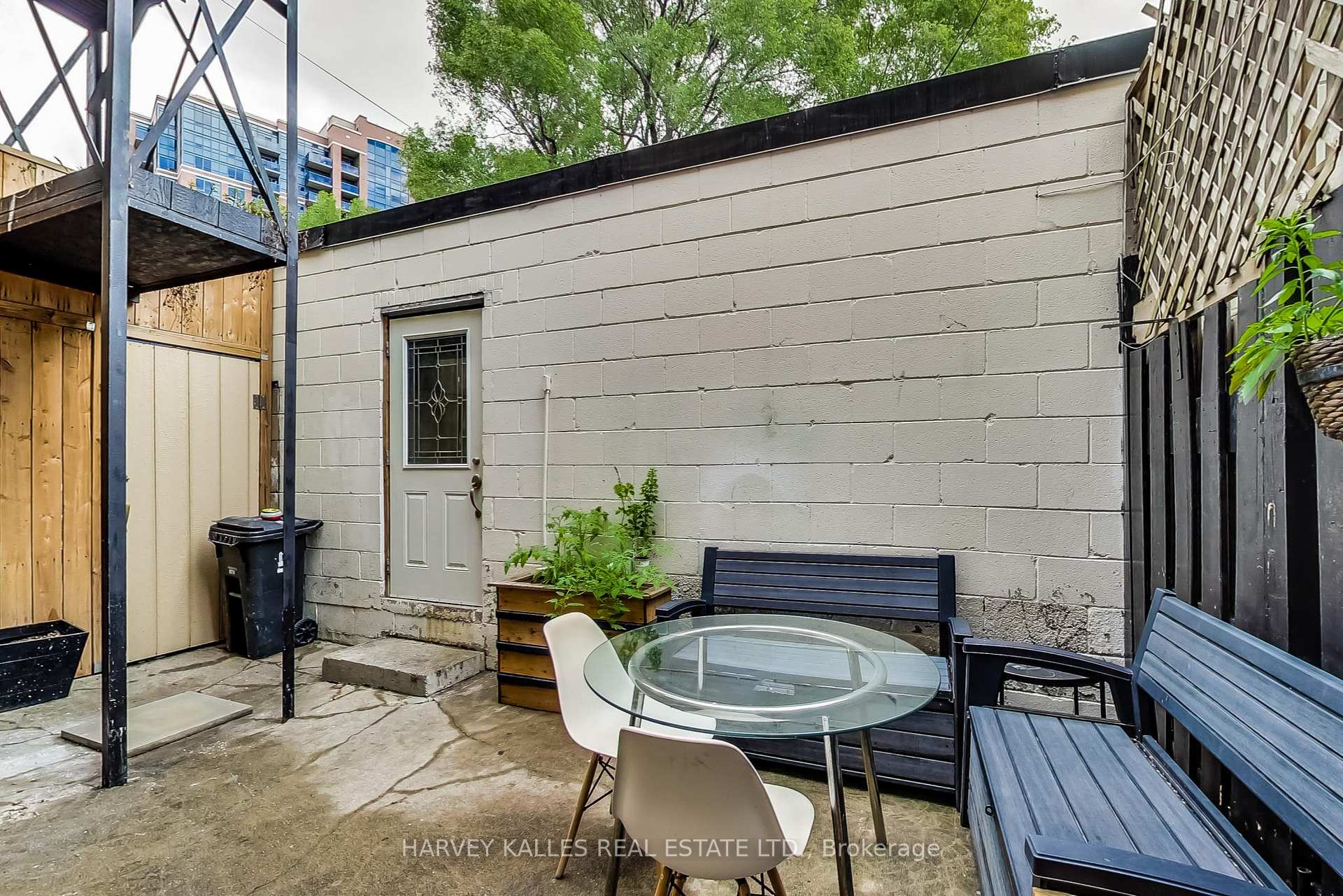 395 Keele Street