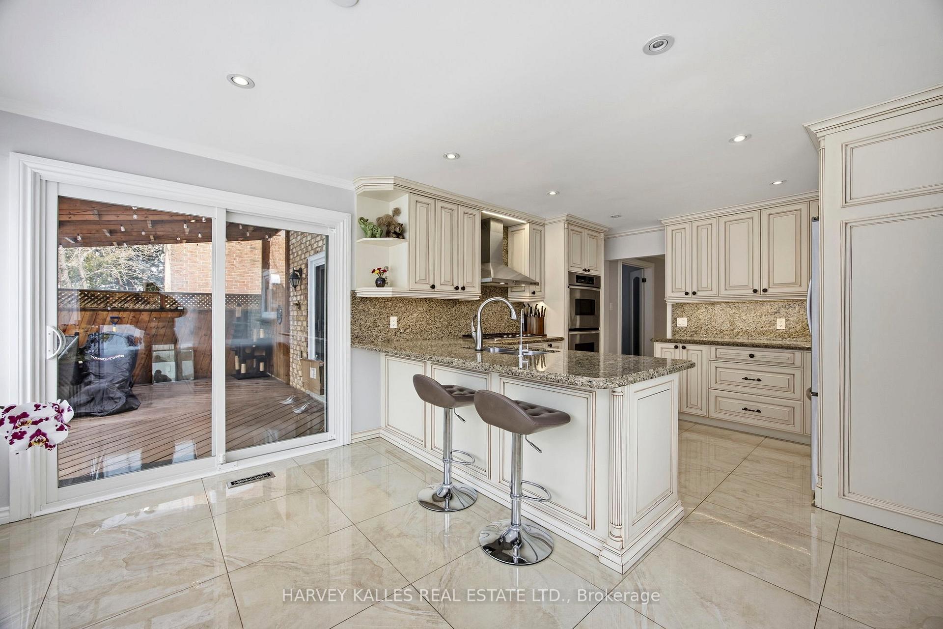 682 Willowbank Trail
