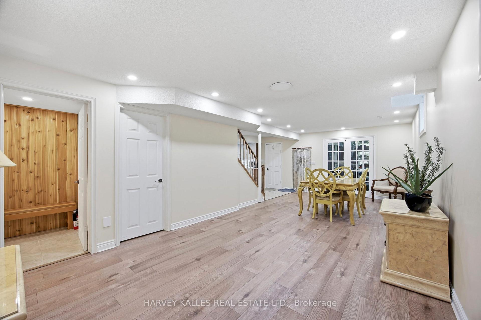 682 Willowbank Trail