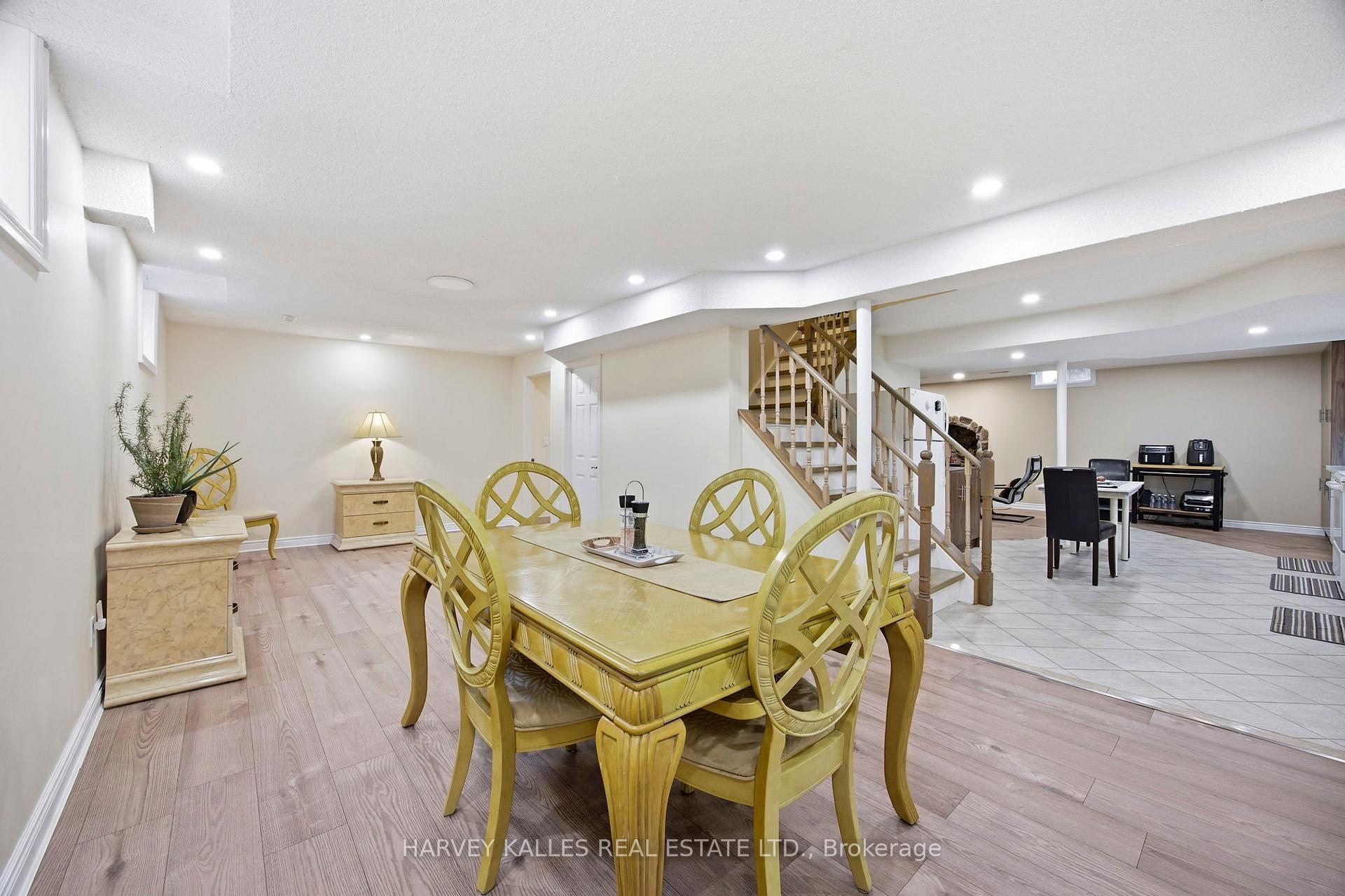 682 Willowbank Trail