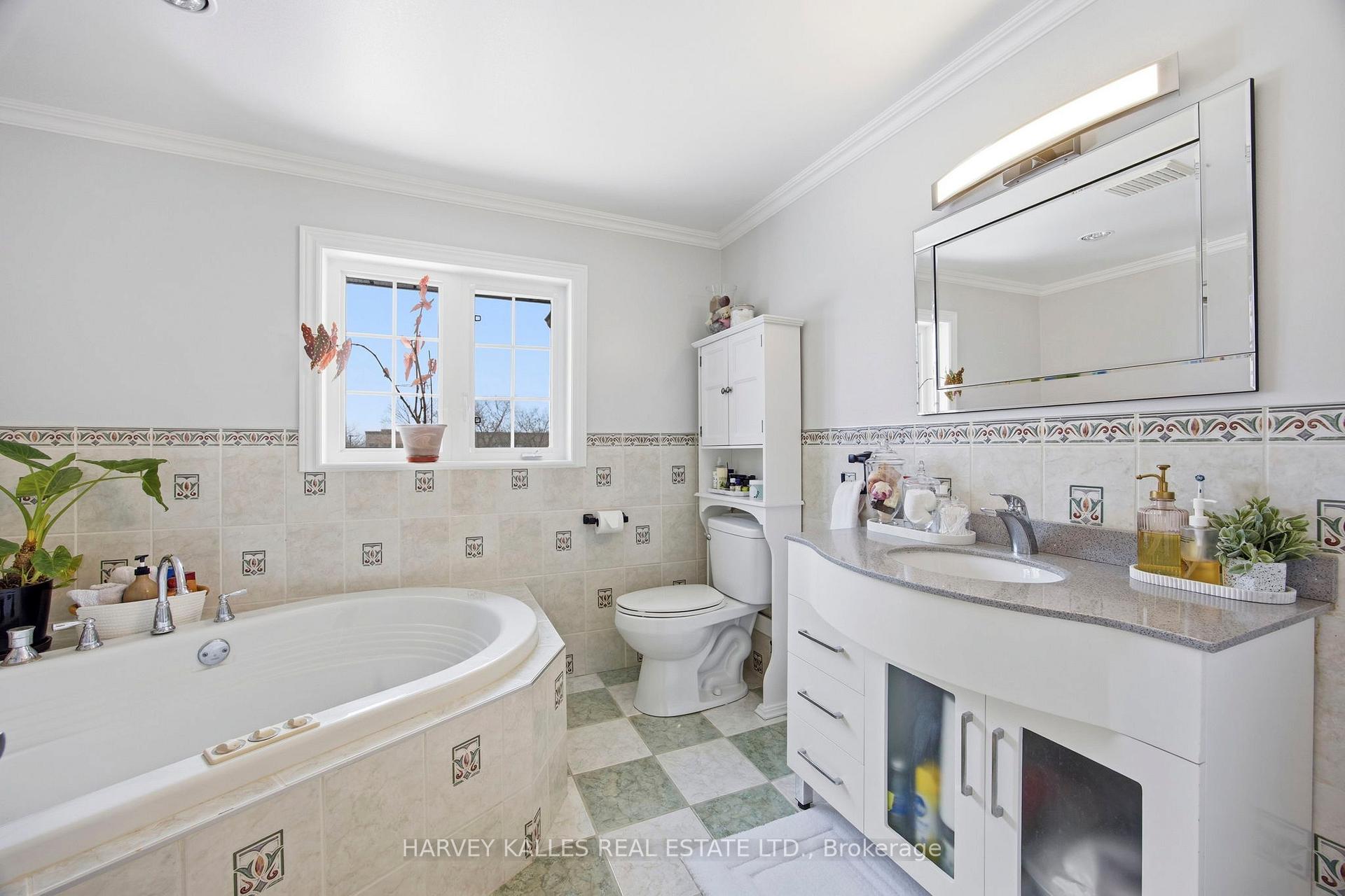 682 Willowbank Trail