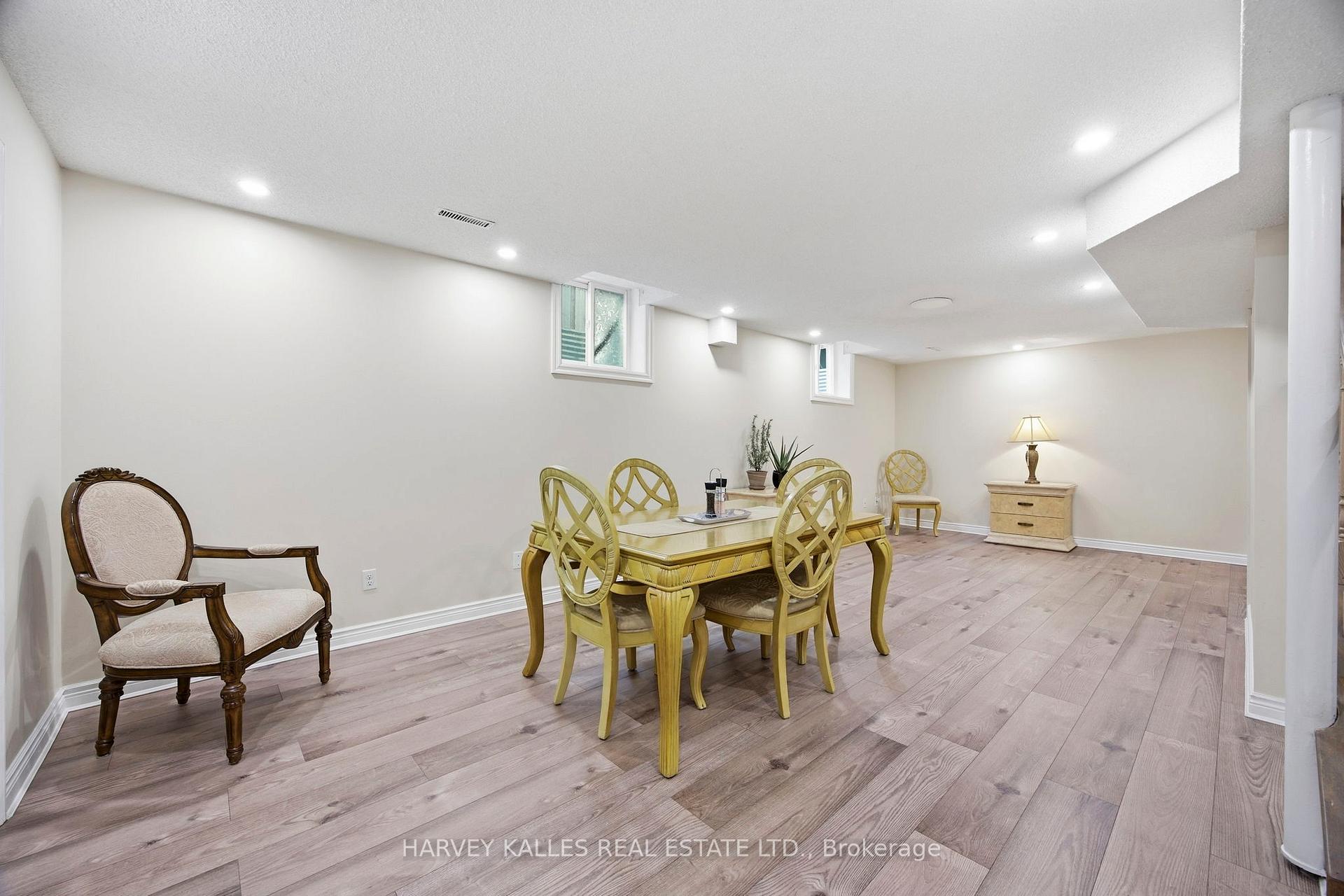 682 Willowbank Trail