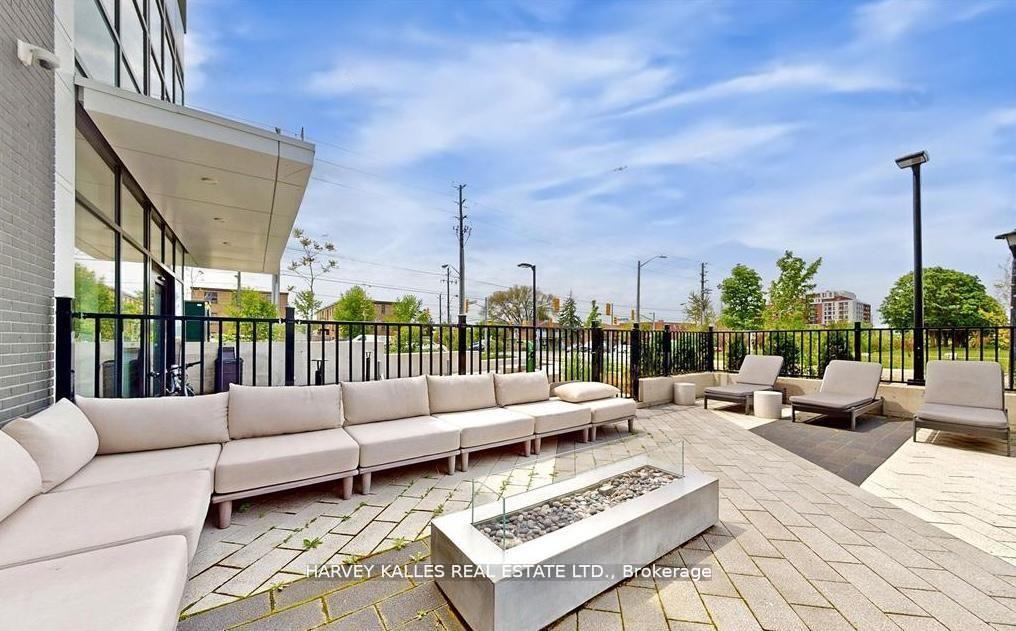 60 George Butchart Drive 4