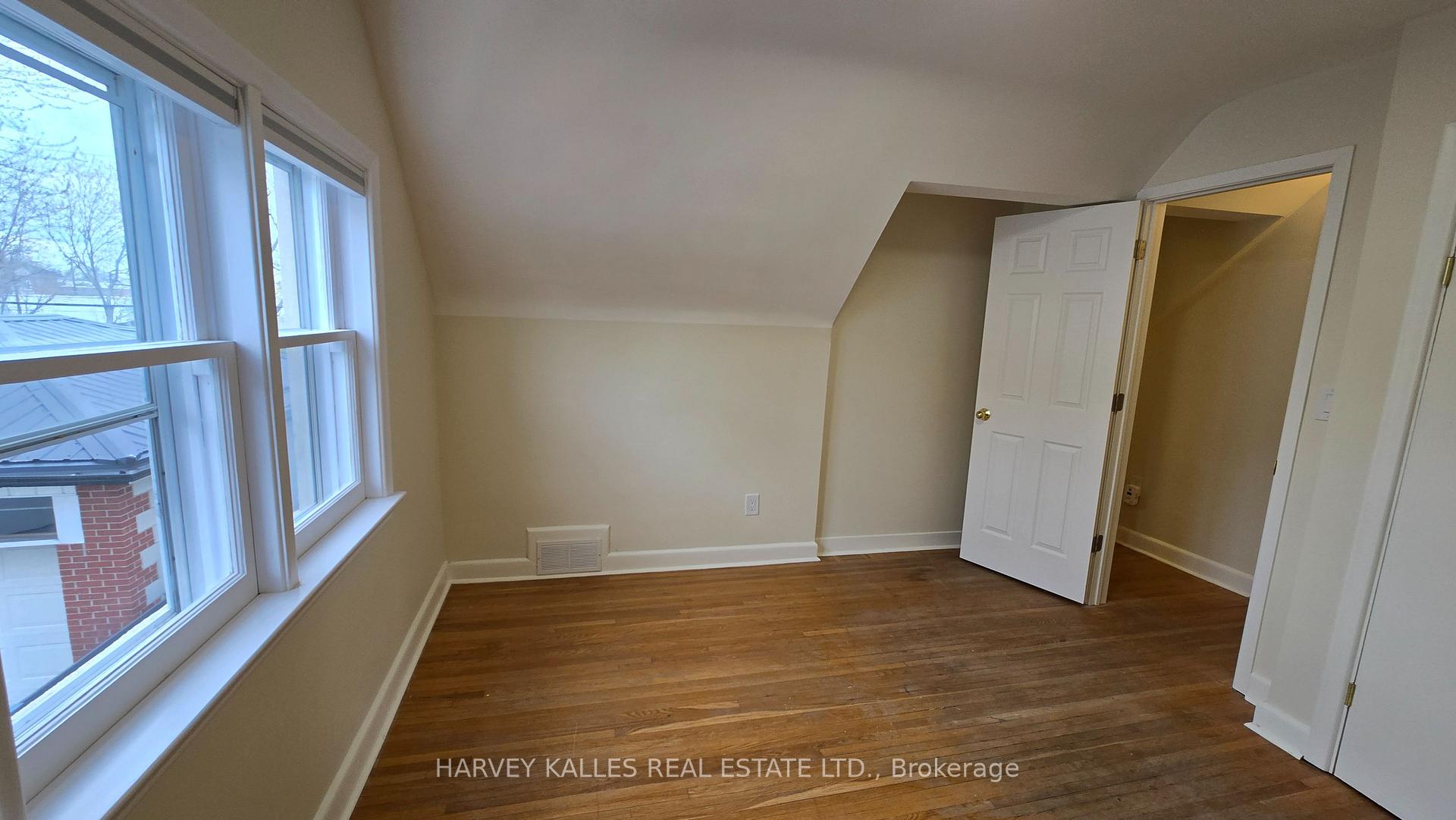 279 Cornelius Parkway Upper