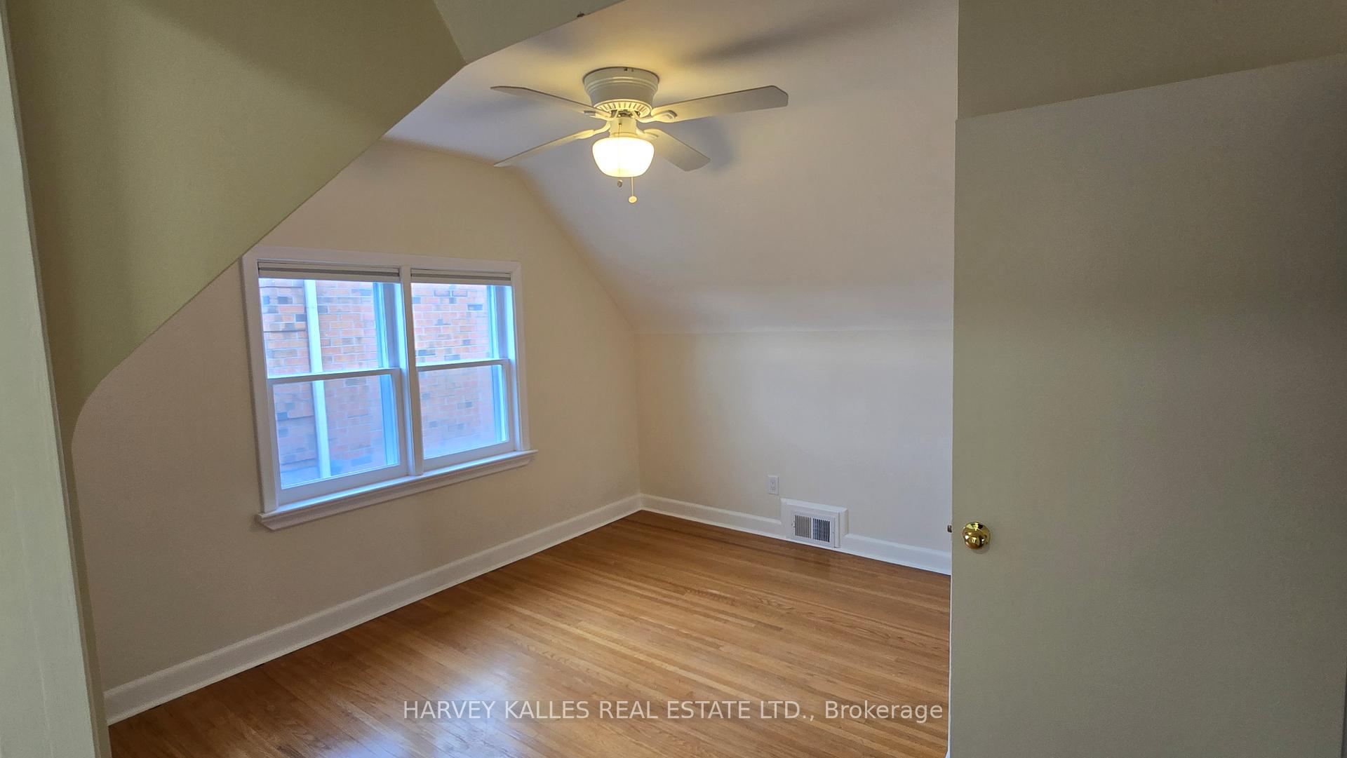 279 Cornelius Parkway Upper