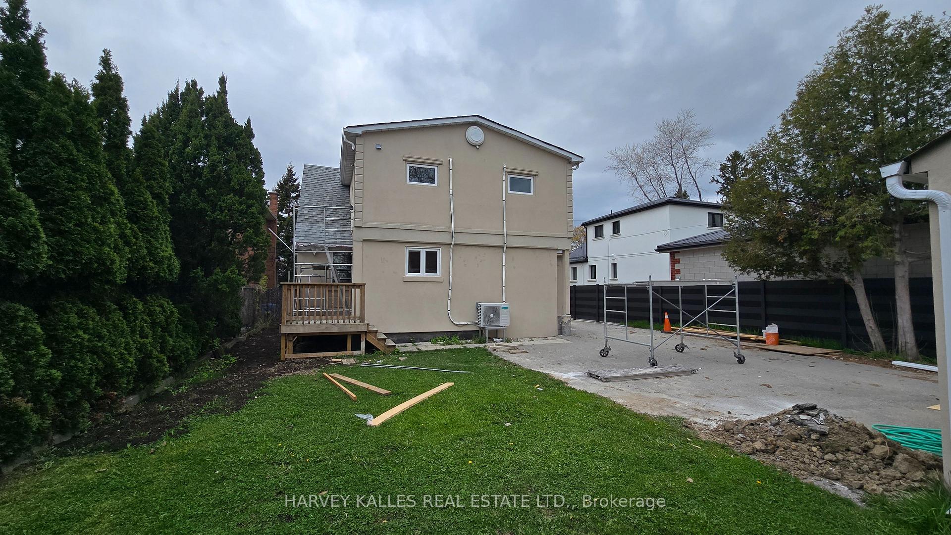 279 Cornelius Parkway Upper