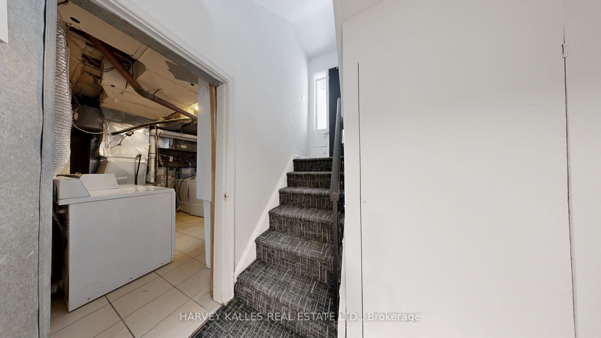 1252 Davenport Road 1