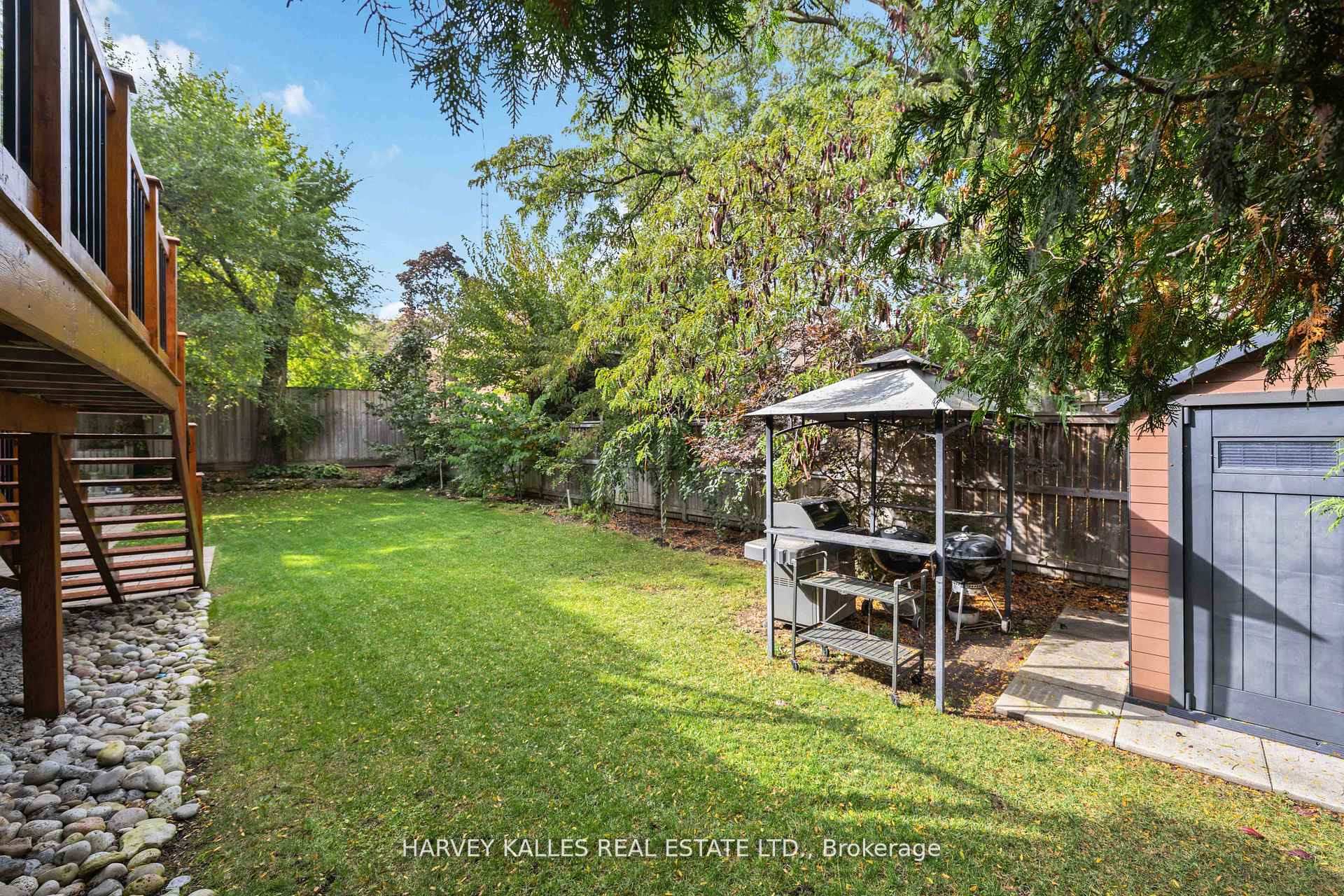 27 Ashley Park Road