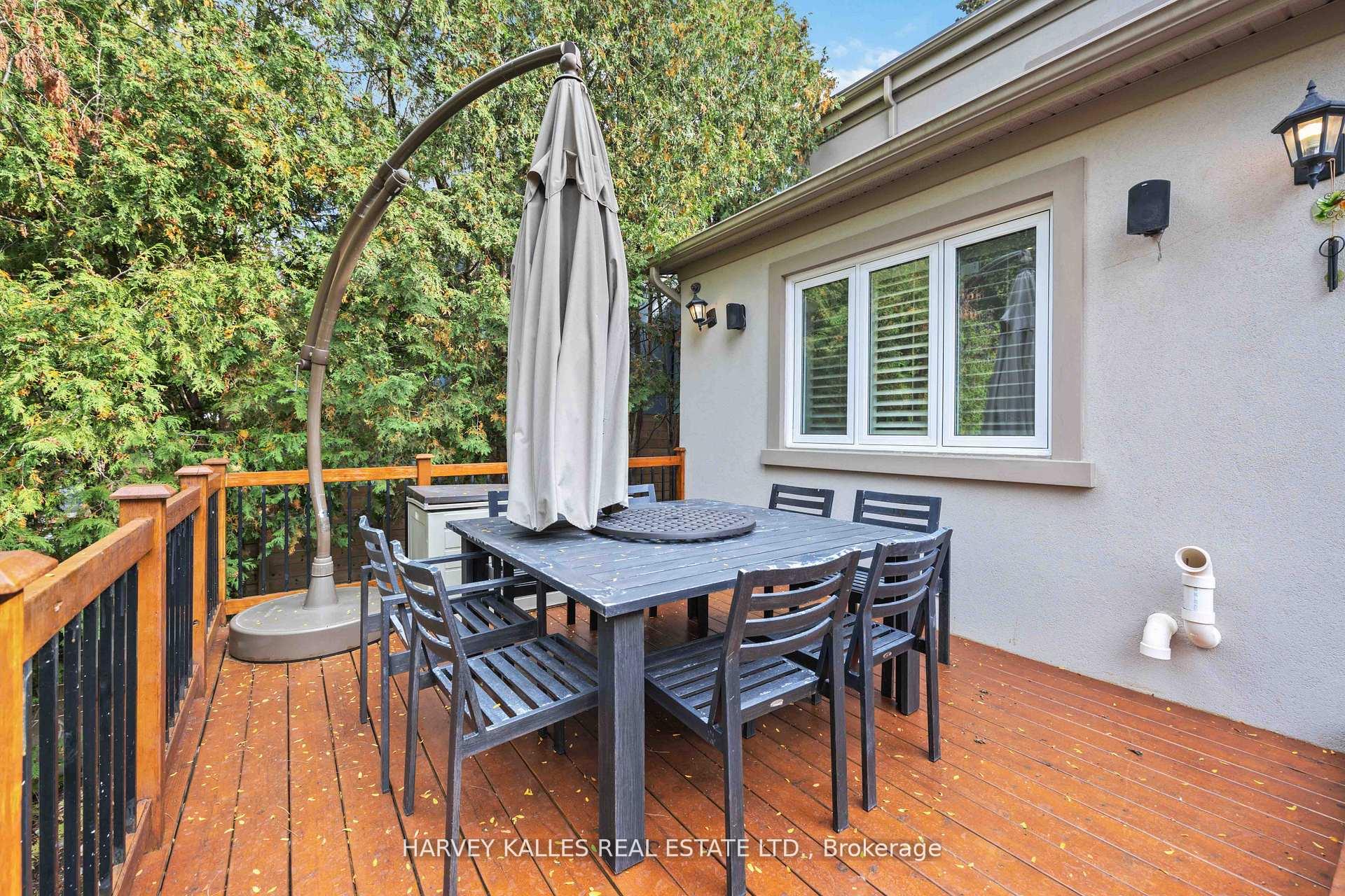27 Ashley Park Road