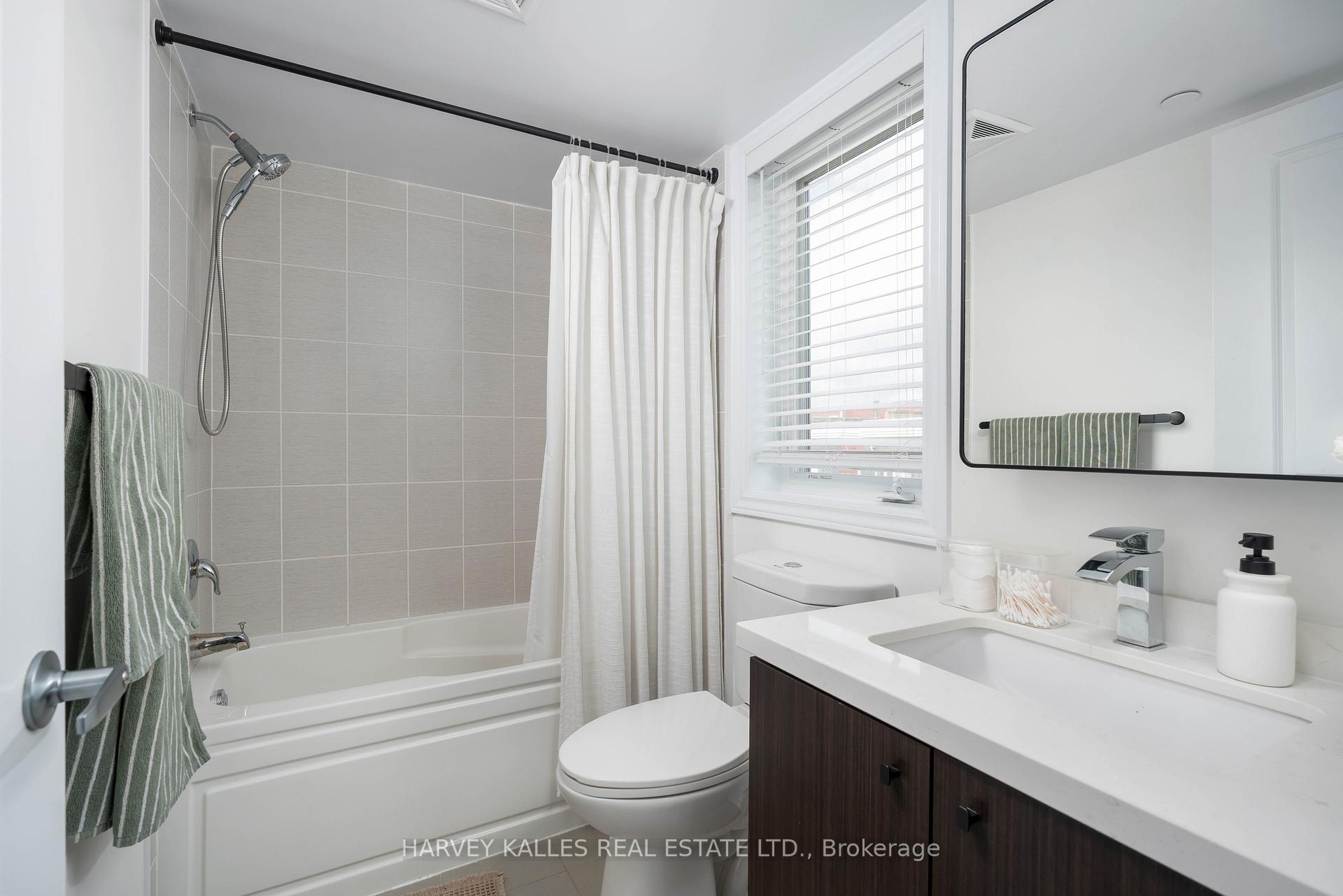 85 Eastwood Park Gardens 35