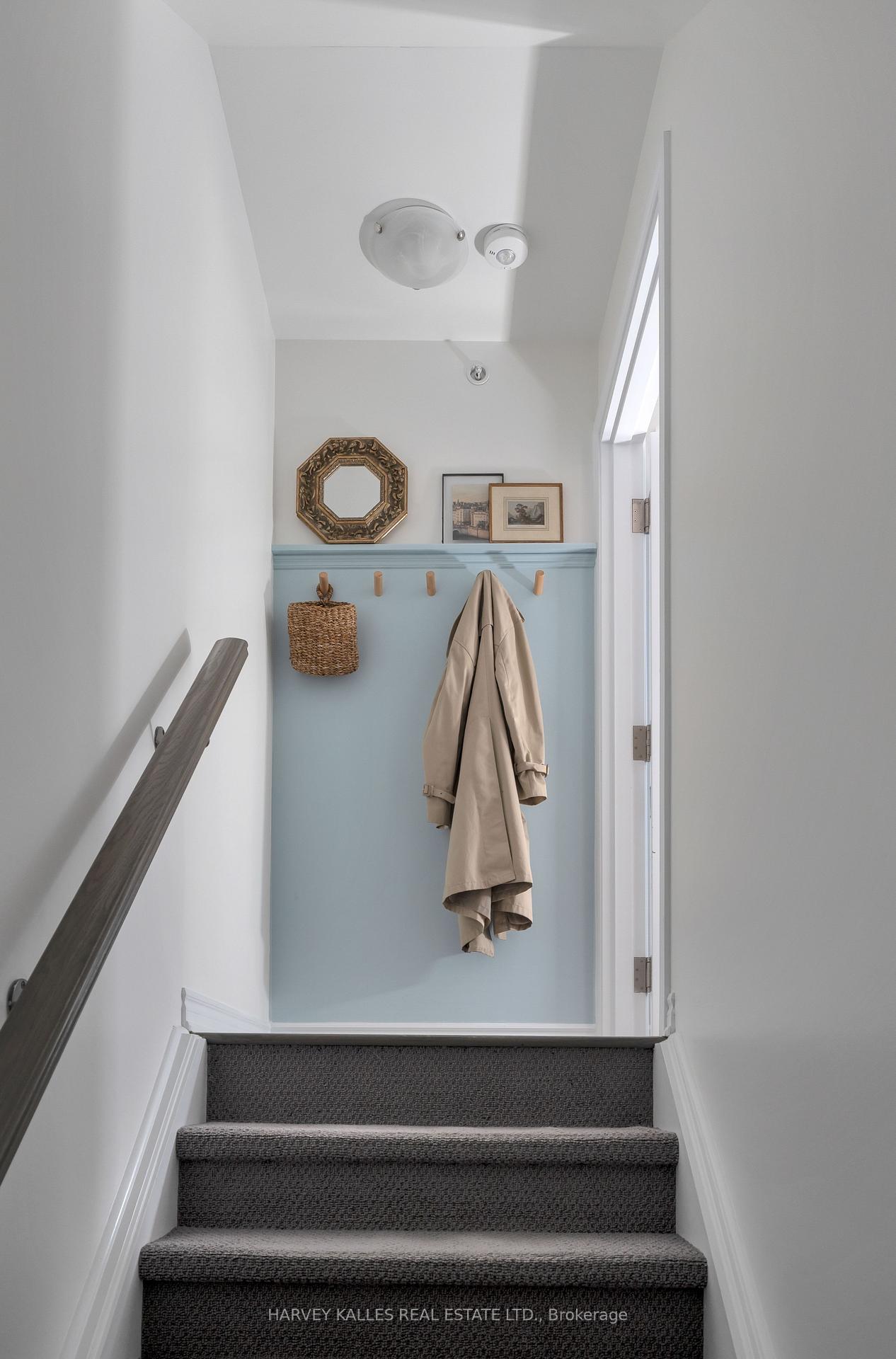 85 Eastwood Park Gardens 35