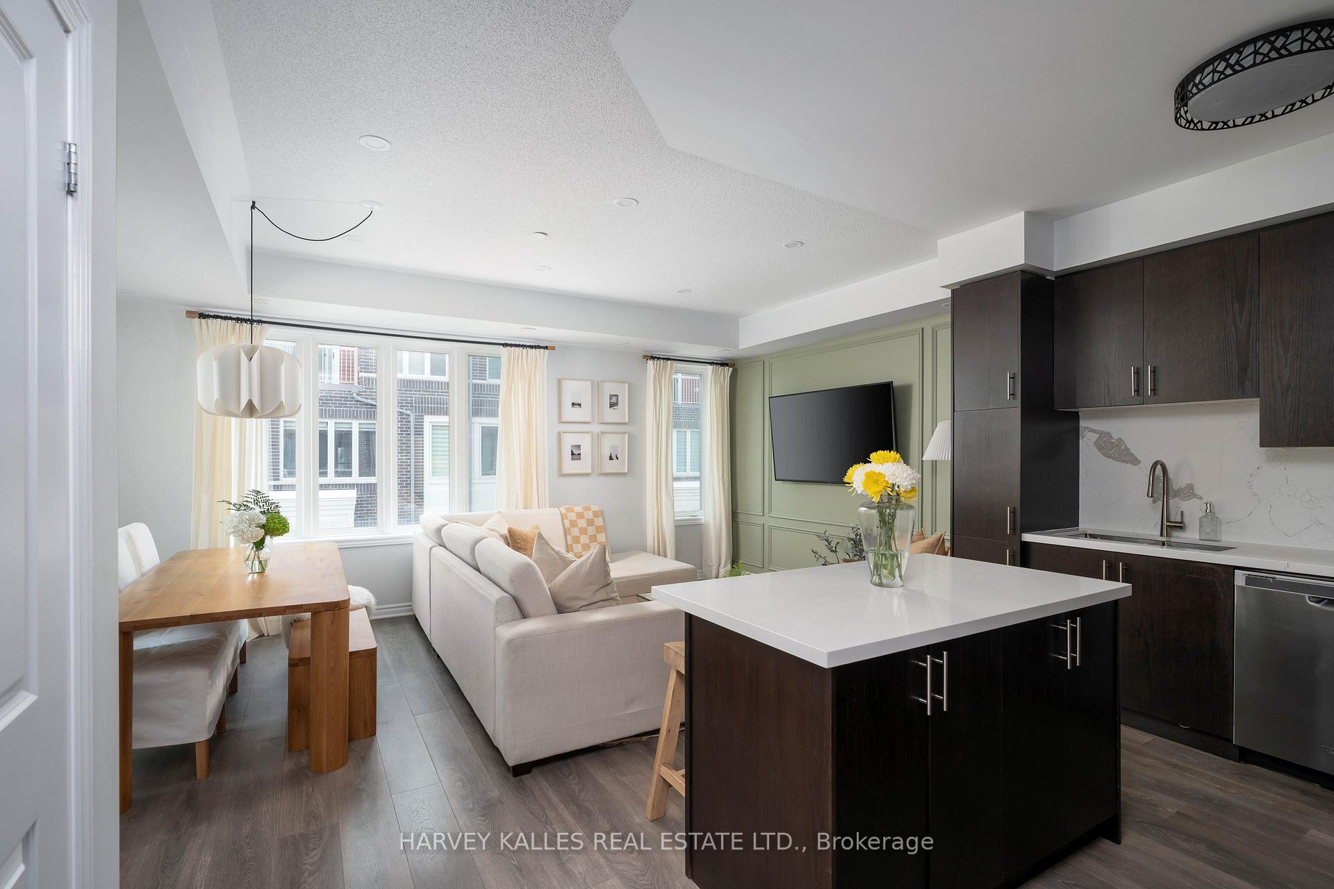 85 Eastwood Park Gardens 35