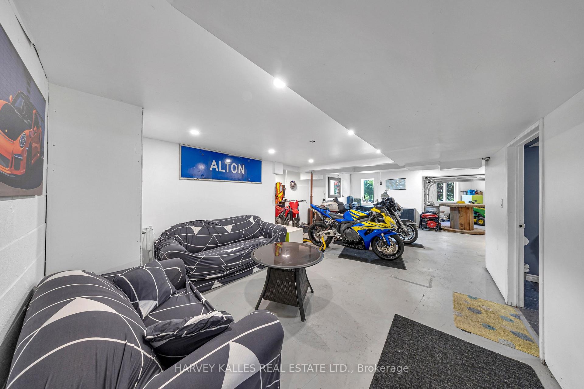20511 Main Street