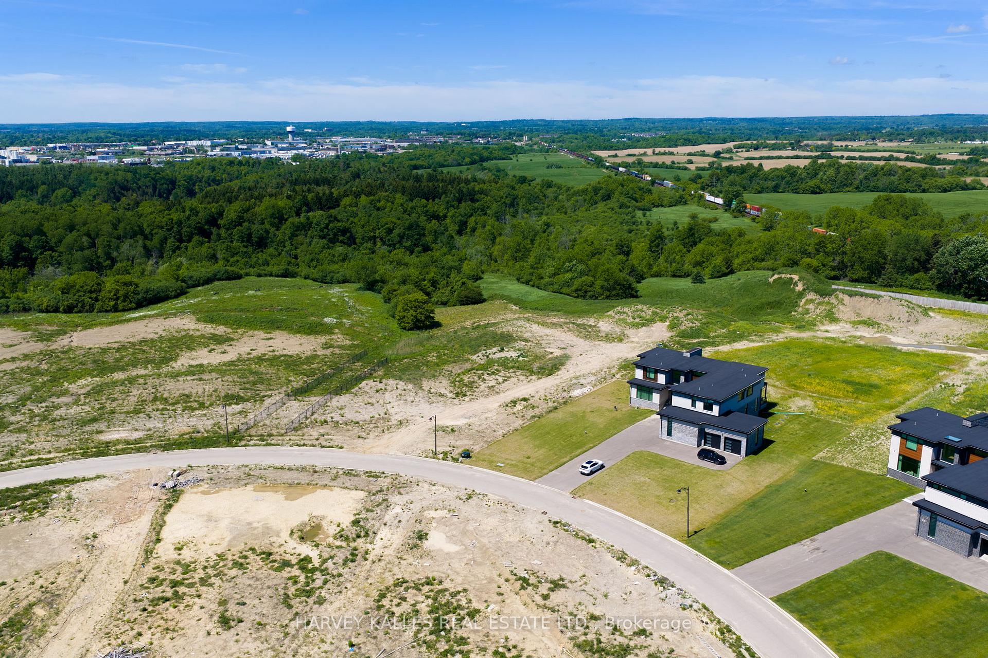 24 Sugarbush Court
