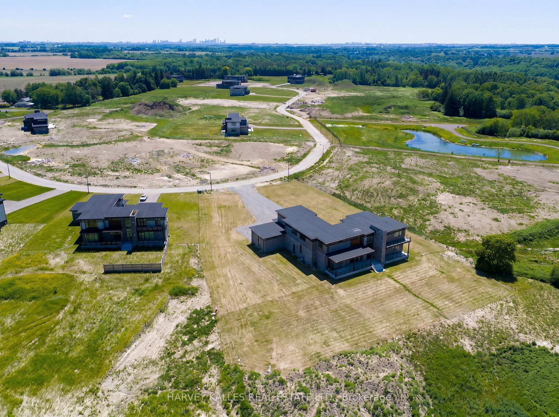 24 Sugarbush Court