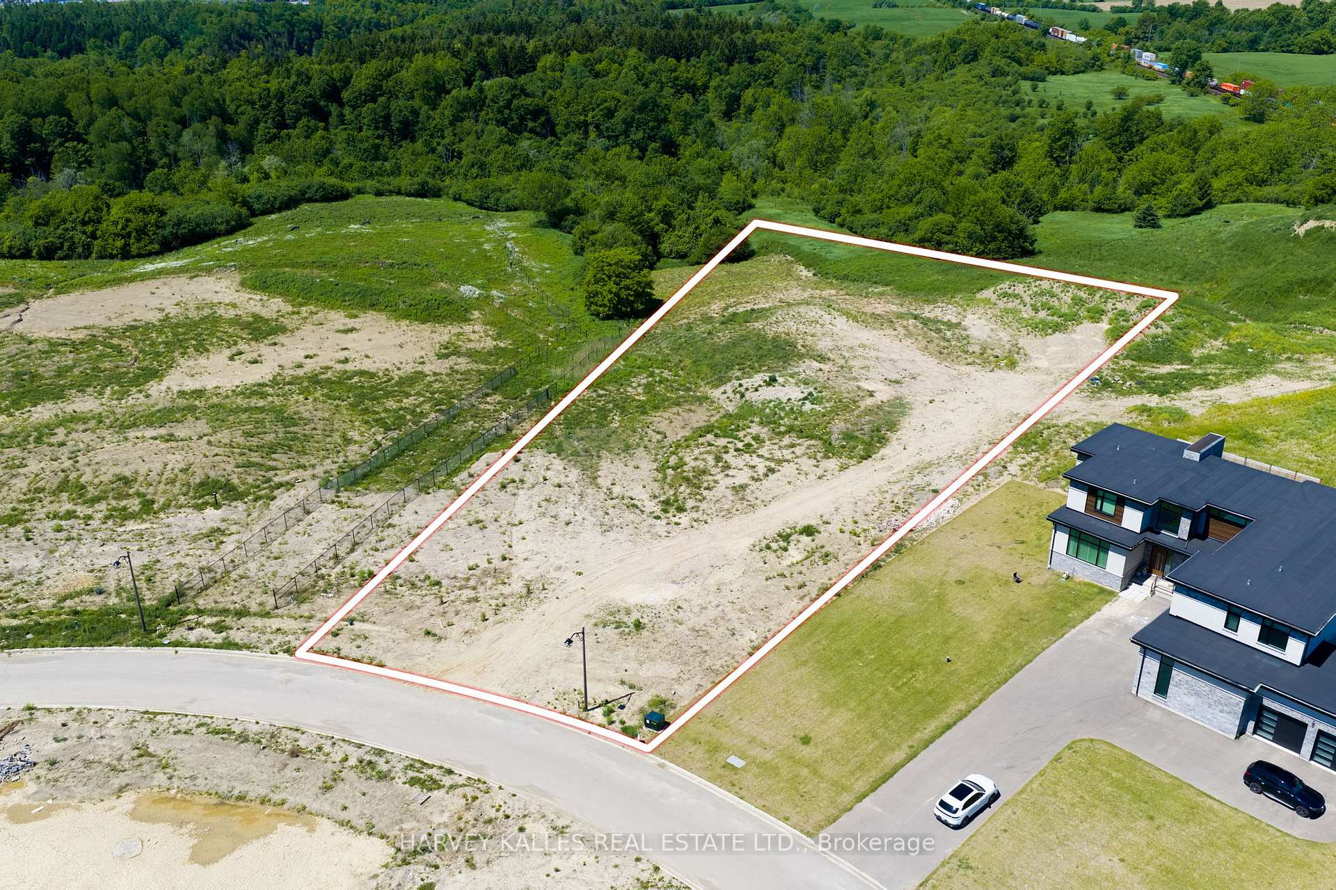 24 Sugarbush Court