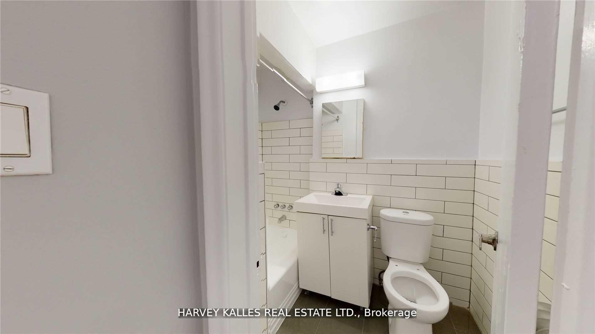 4 Greentree Court B3