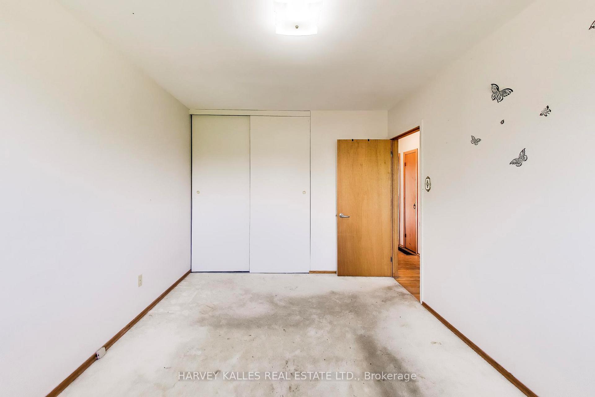 3760 Woodruff Crescent
