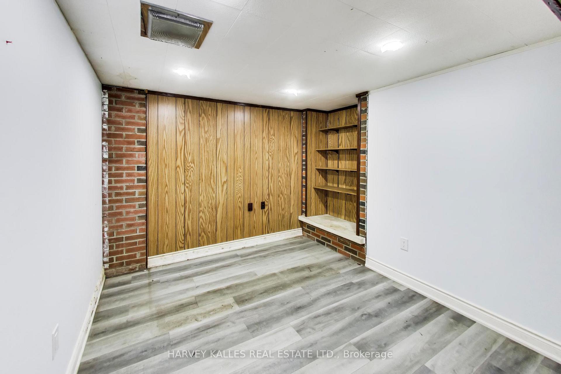 3760 Woodruff Crescent