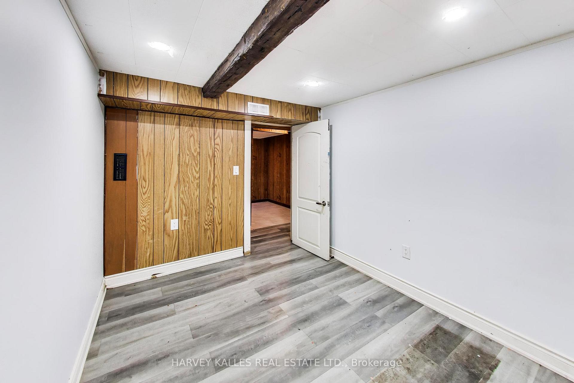 3760 Woodruff Crescent