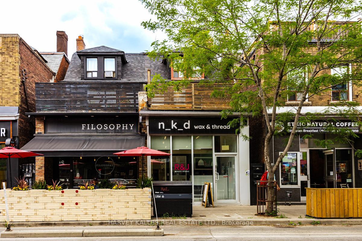 910 Bloor Street W
