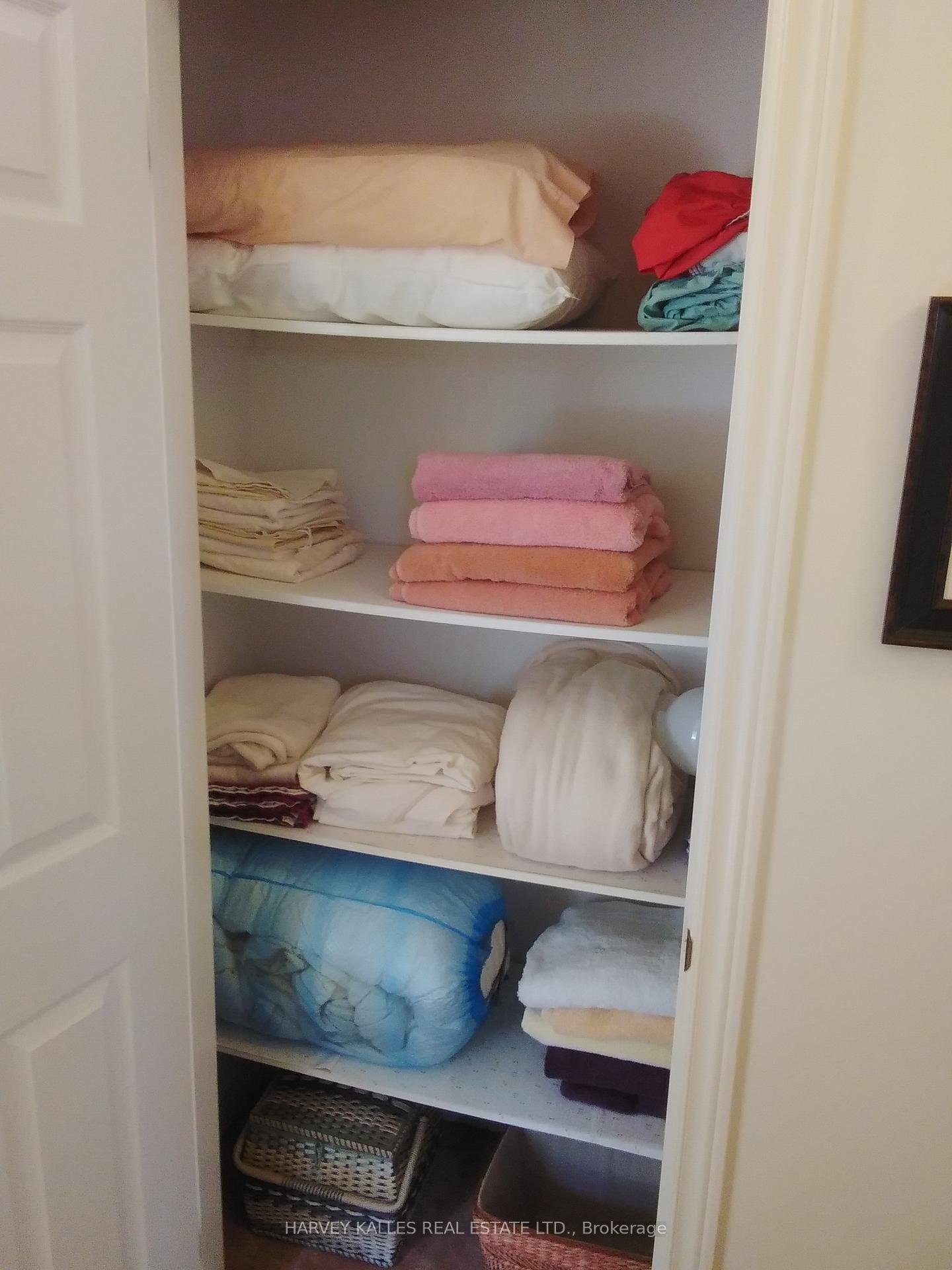 5561 Katy Gate