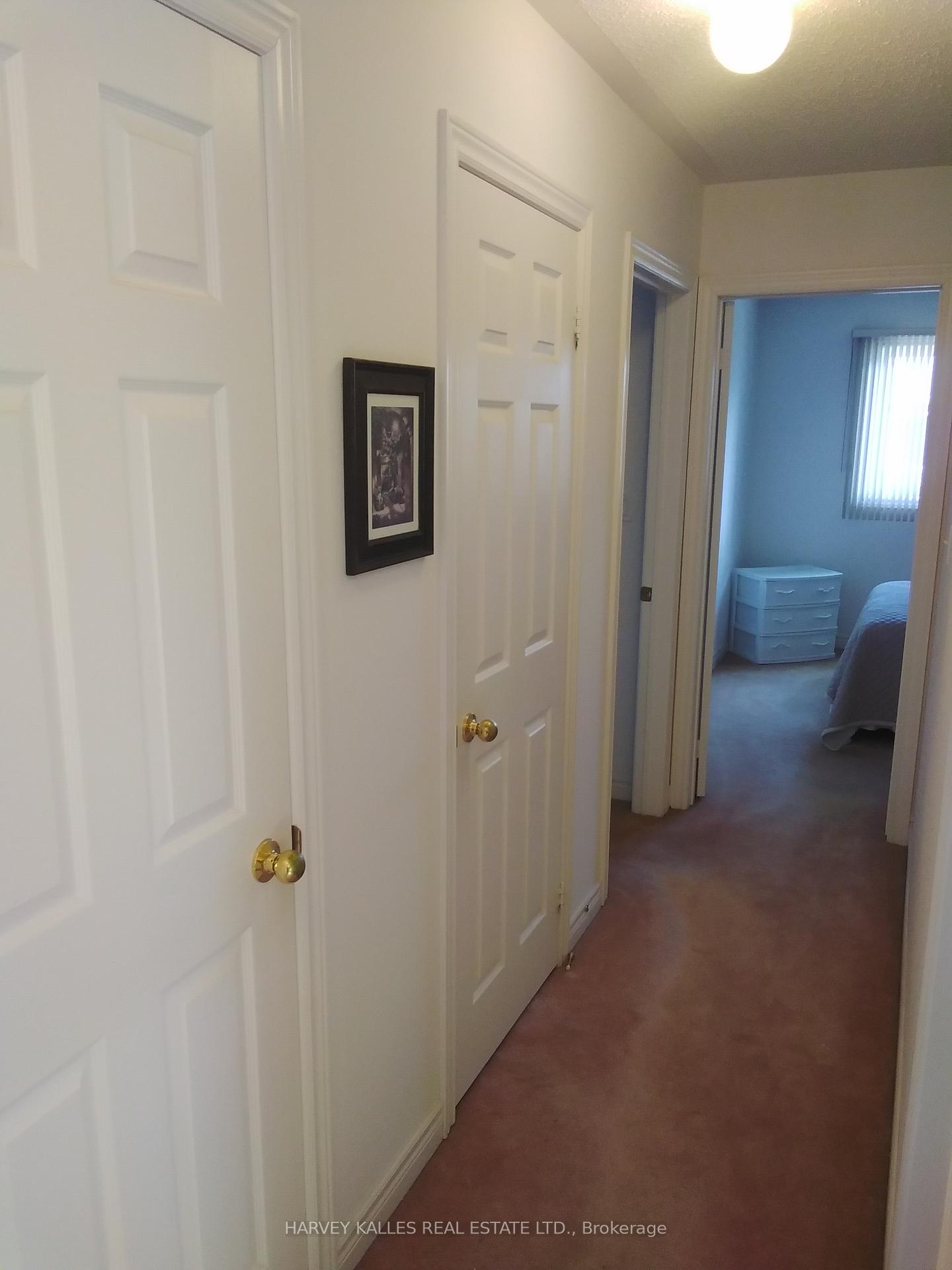 5561 Katy Gate
