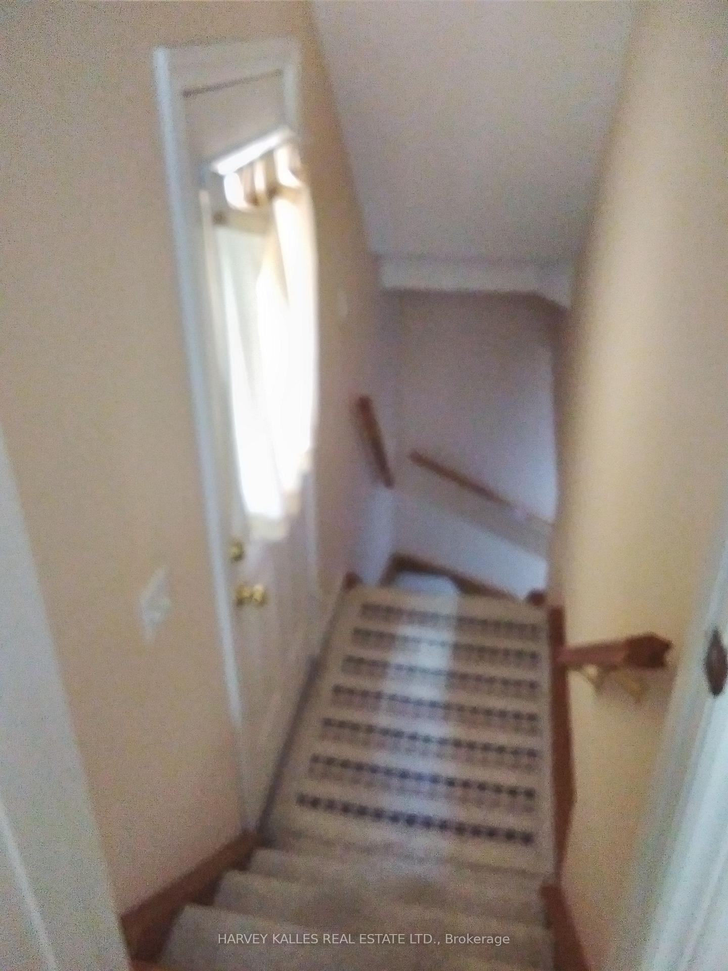 5561 Katy Gate
