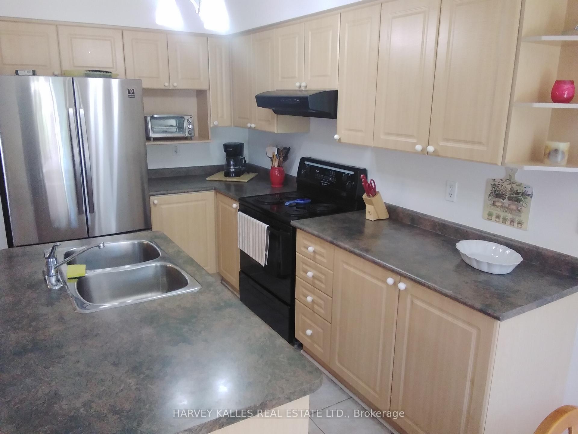 5561 Katy Gate