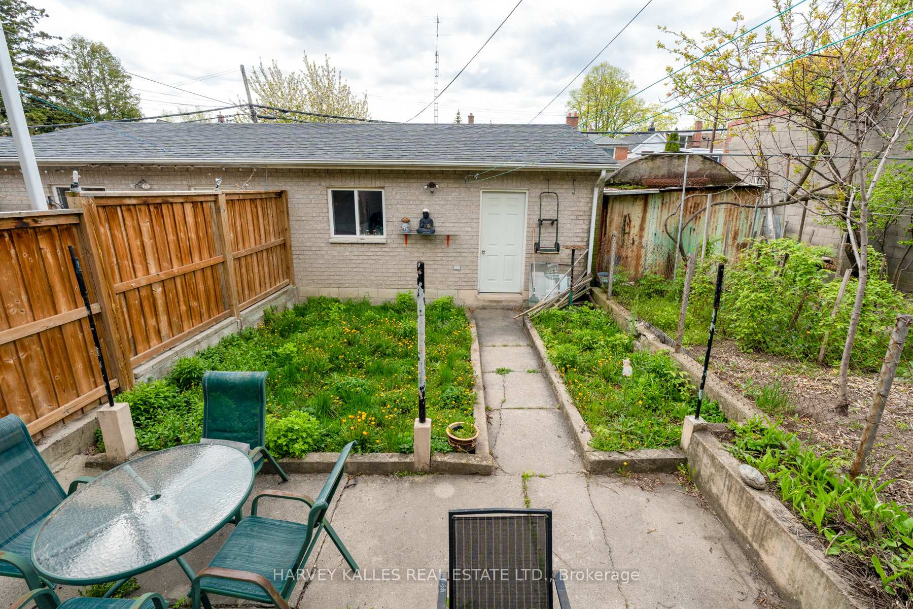 105 Melville Avenue, Toronto
