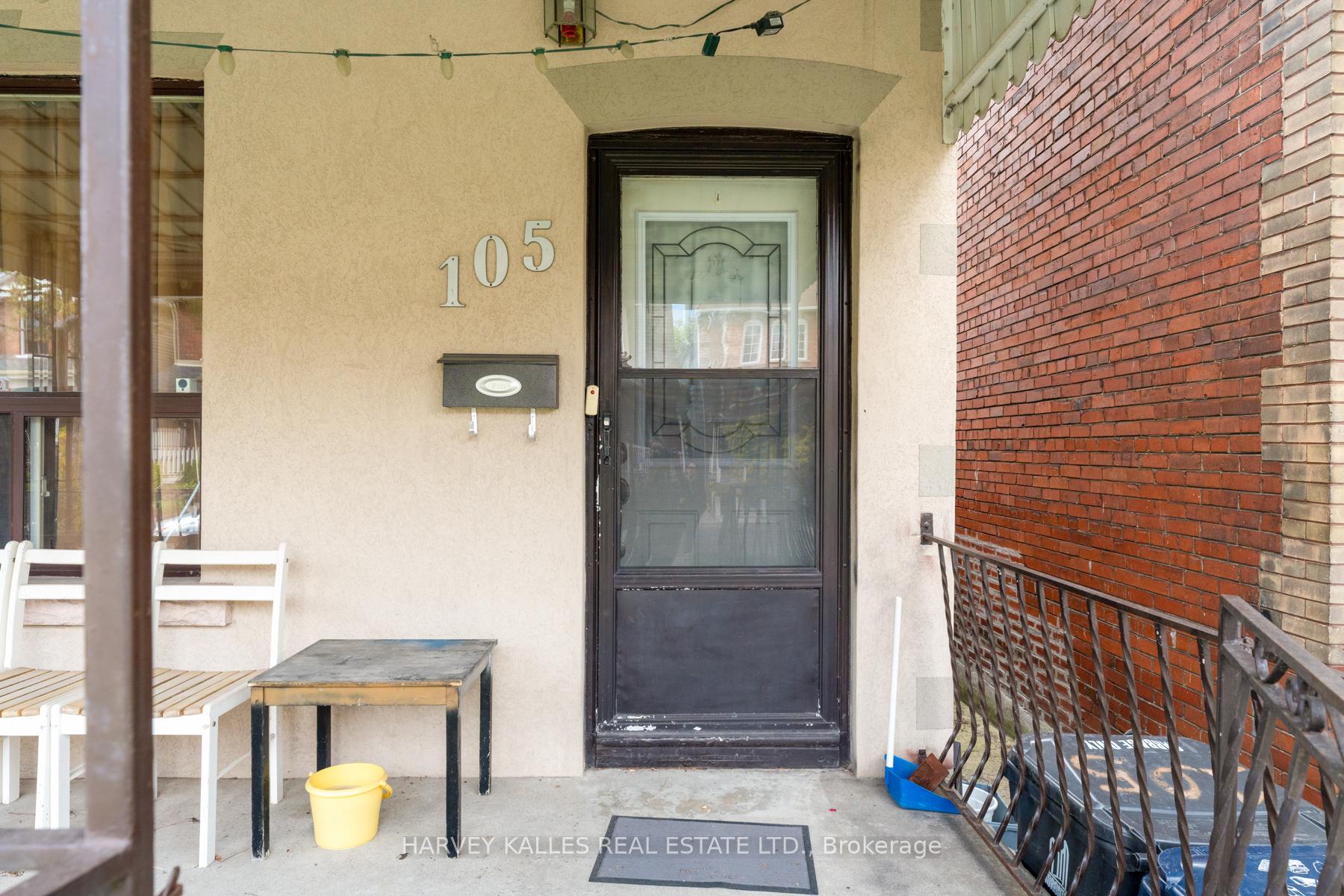 105 Melville Avenue, Toronto