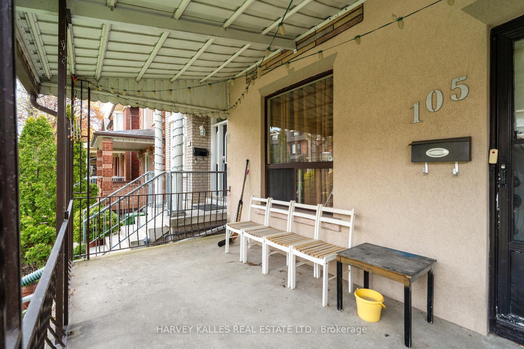 105 Melville Avenue, Toronto